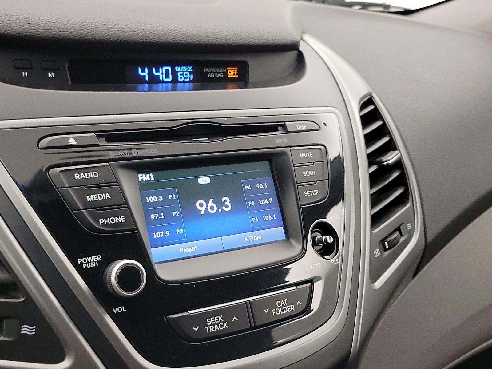 2015 Hyundai Elantra SE - Photo 16