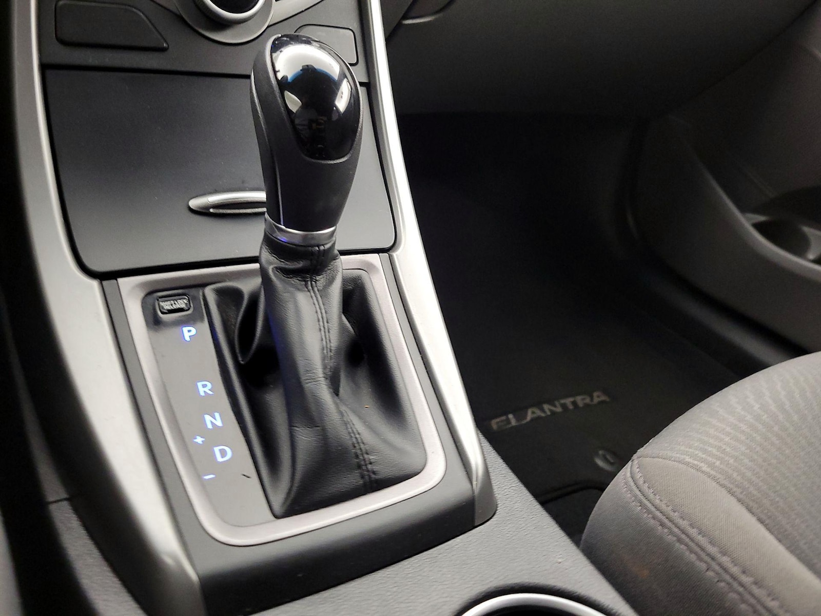 2015 Hyundai Elantra SE - Photo 18