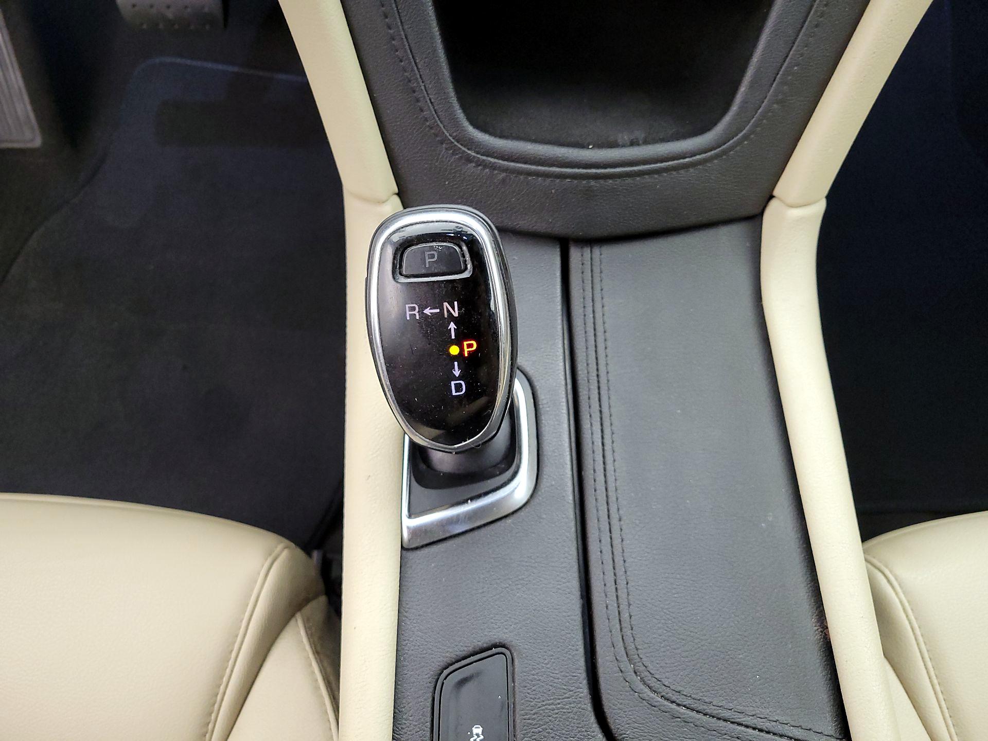 Thumbnail: 2018 Cadillac XT5 - 17