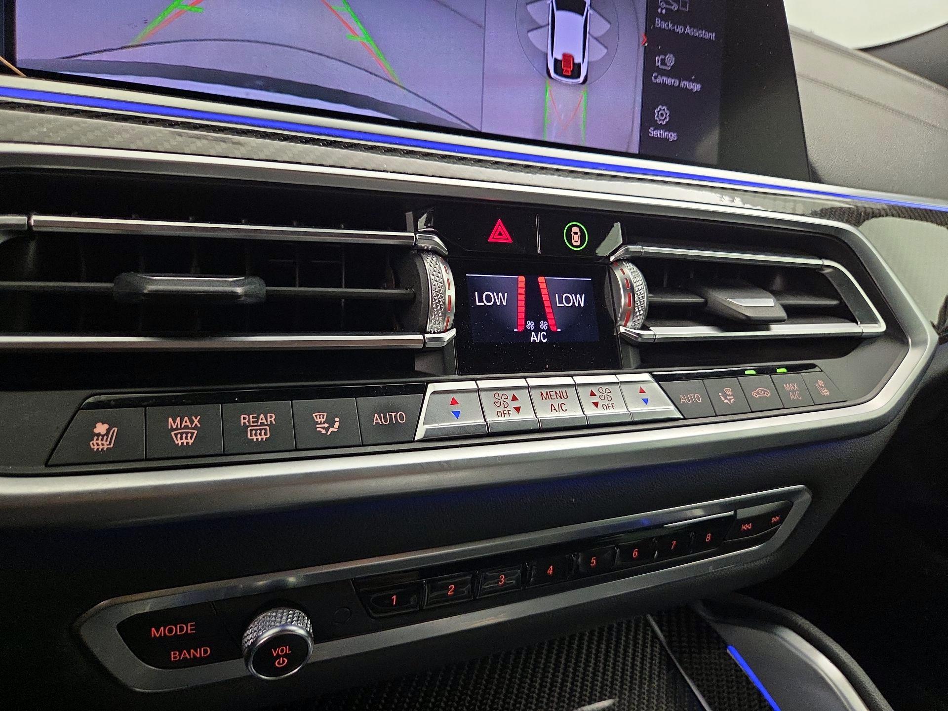 Thumbnail: 2021 BMW X6 - 17