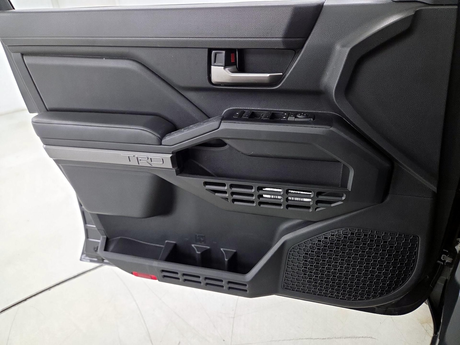2025 Toyota Tacoma TRD Off Road - Photo 13