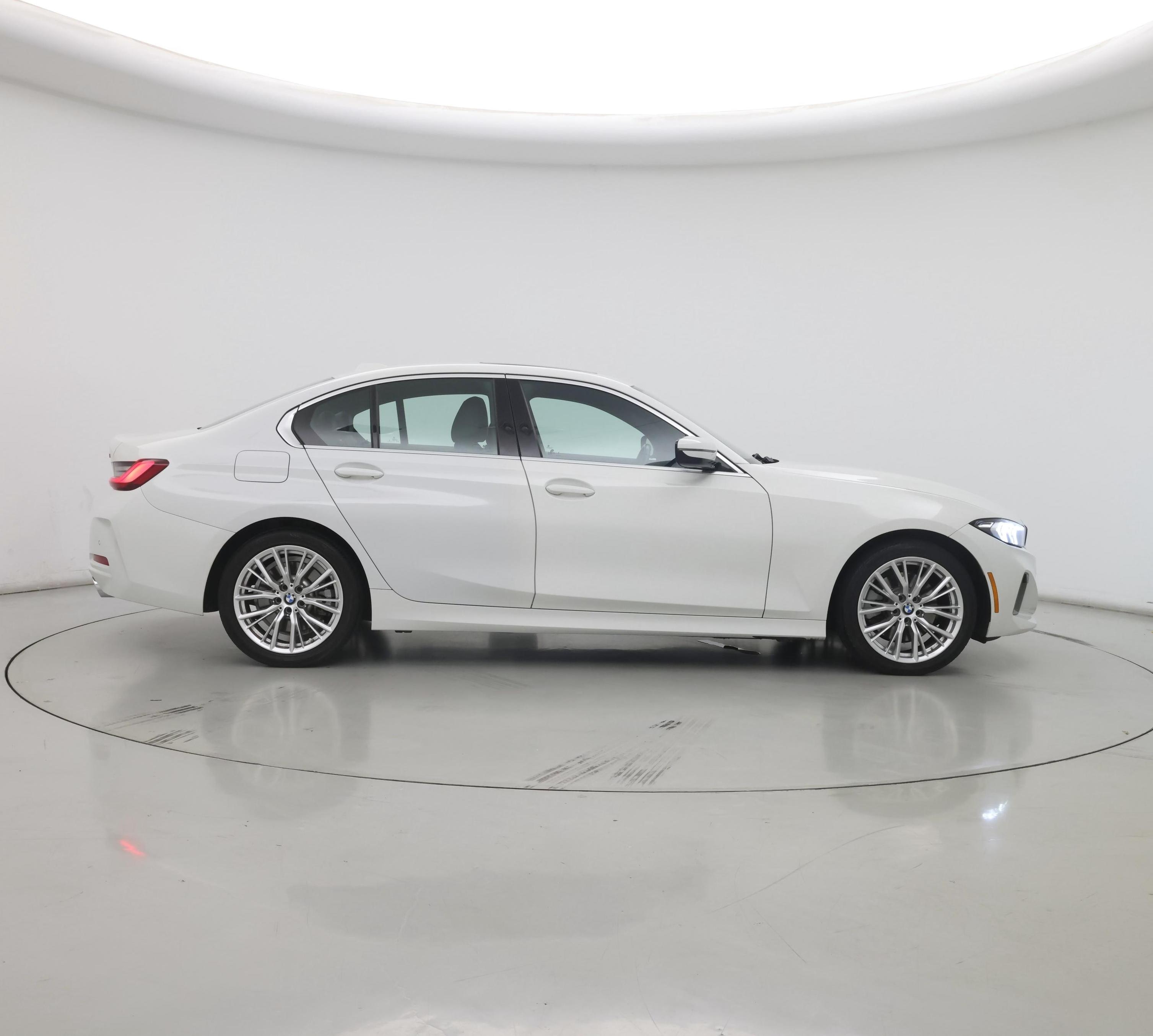 Thumbnail: 2024 BMW 3 Series - 7