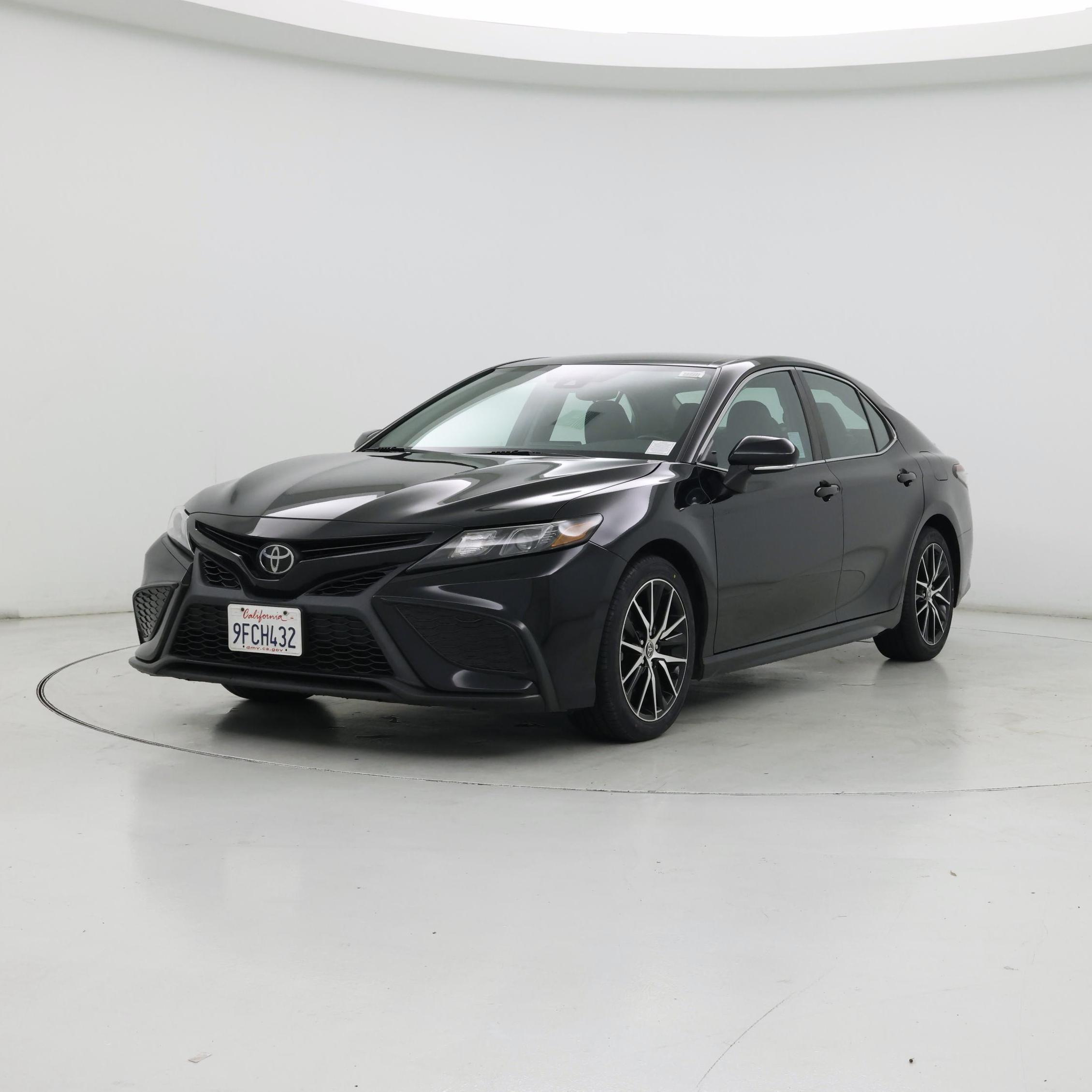Thumbnail: 2023 Toyota Camry - 4