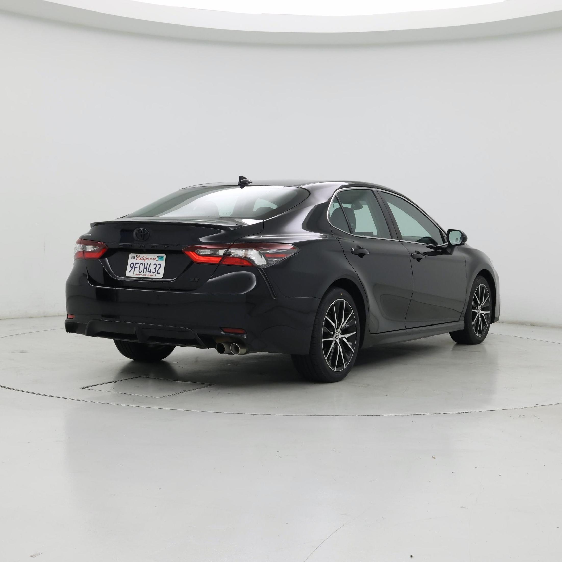 Thumbnail: 2023 Toyota Camry - 8