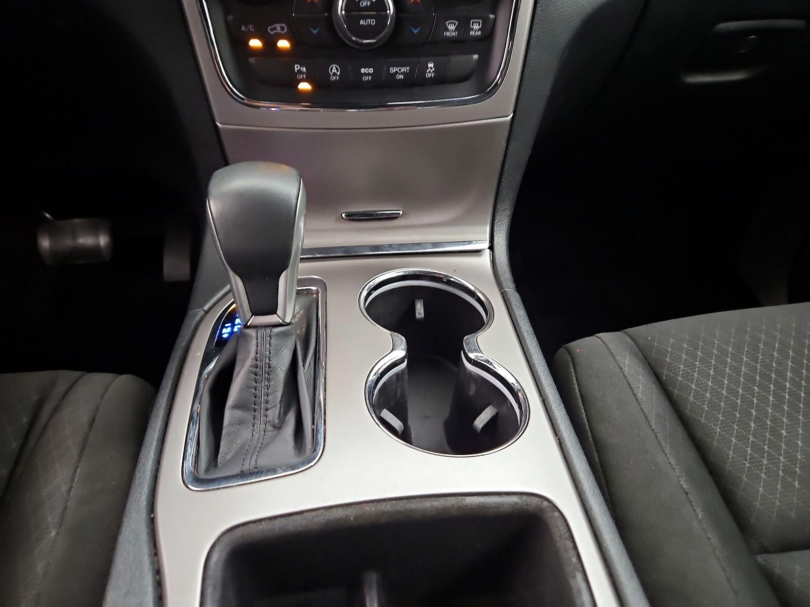 2019 Jeep Grand Cherokee Laredo - Photo 17