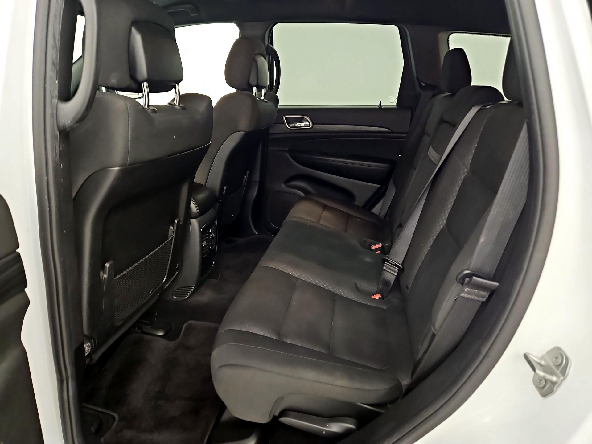 Thumbnail: 2019 Jeep Grand Cherokee - 18