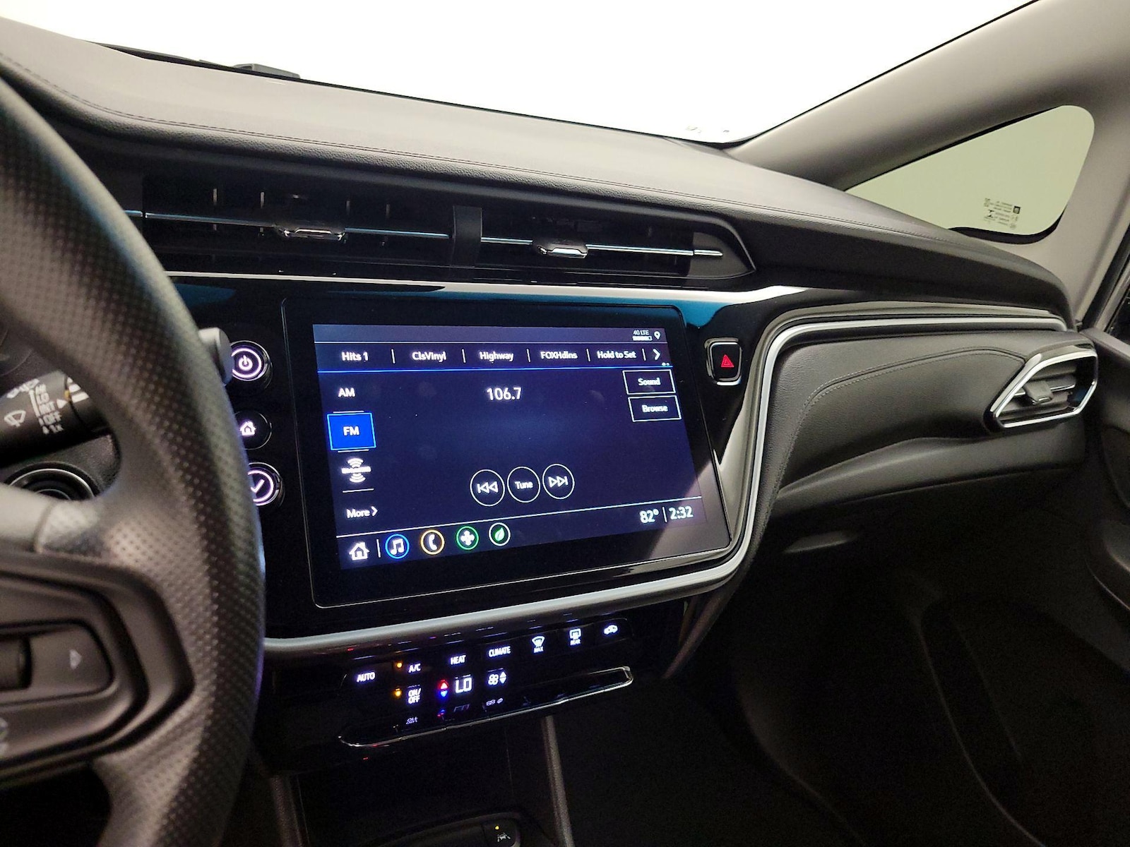 2023 Chevrolet Bolt EV LT - Photo 16