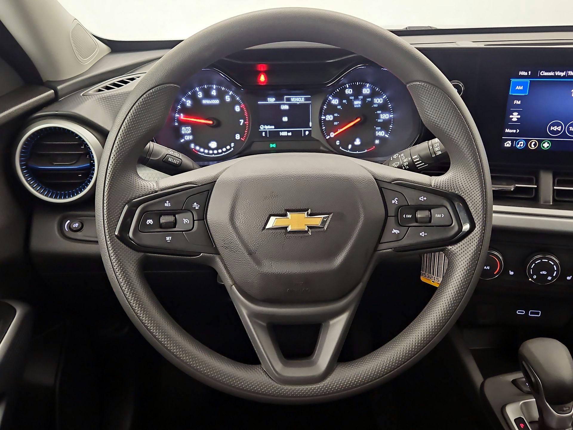 Thumbnail: 2025 Chevrolet Trax - 10