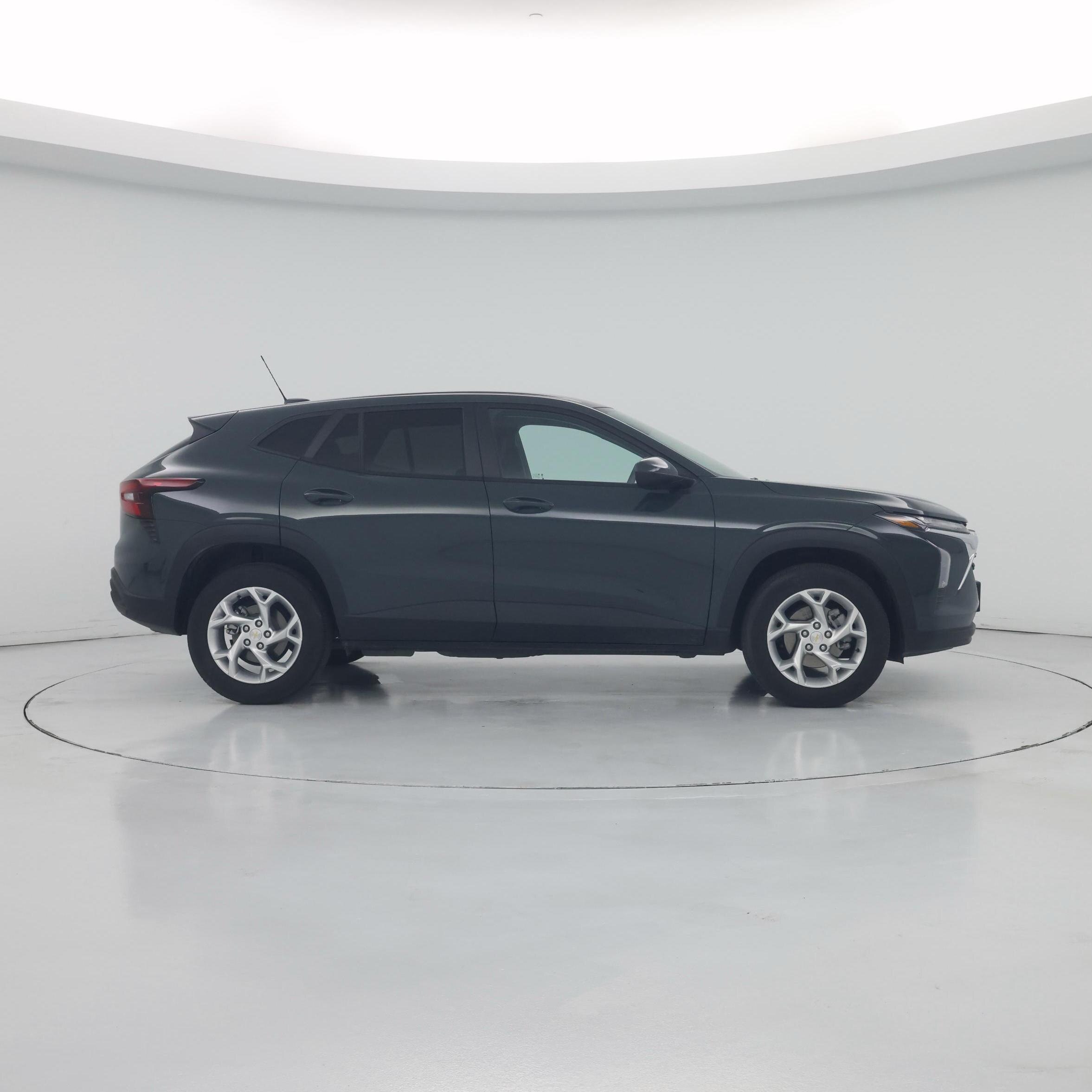 Thumbnail: 2025 Chevrolet Trax - 7