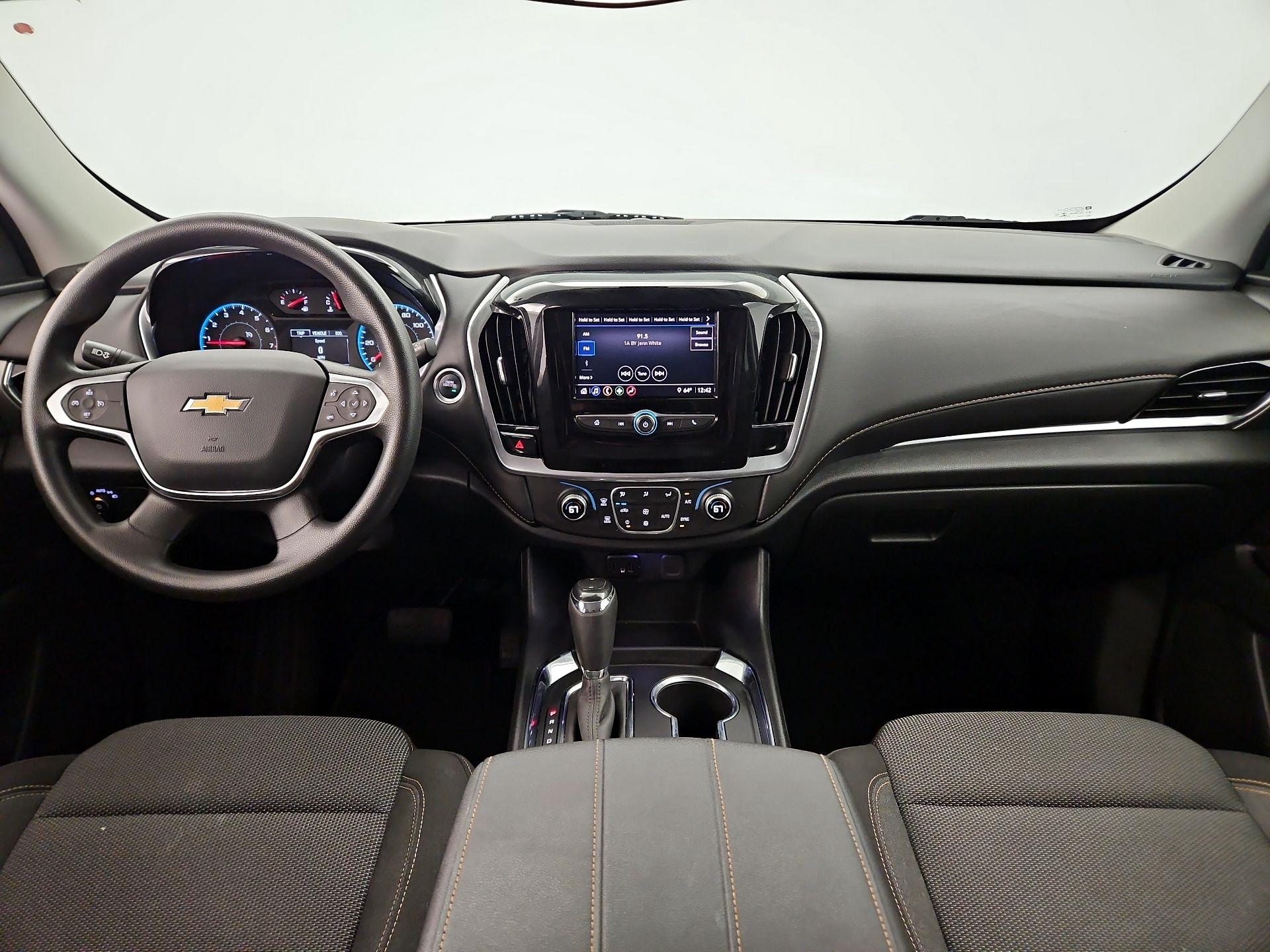 Thumbnail: 2020 Chevrolet Traverse - 9