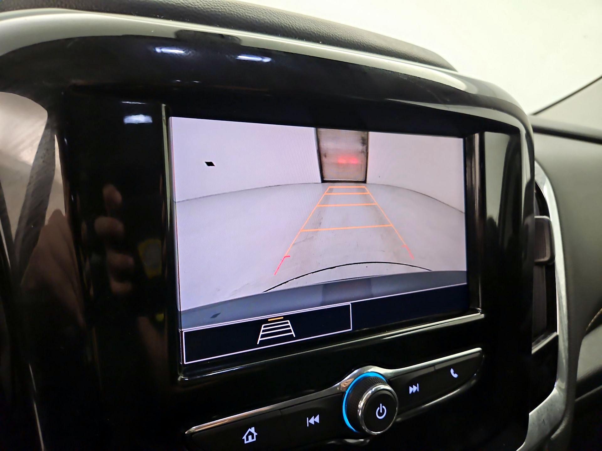 Thumbnail: 2020 Chevrolet Traverse - 14
