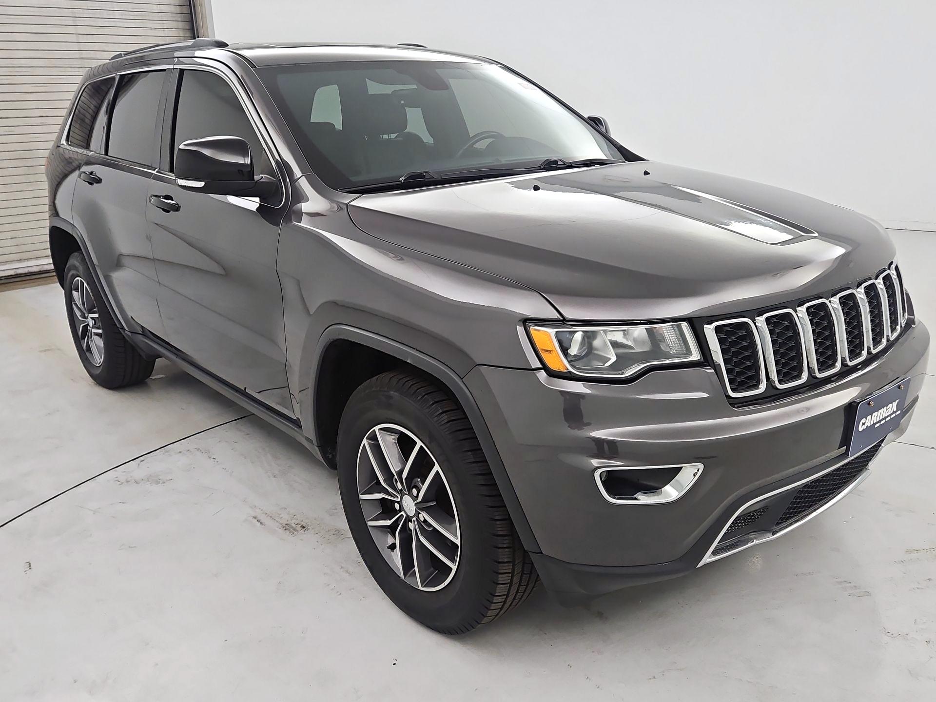 Thumbnail: 2017 Jeep Grand Cherokee - 1