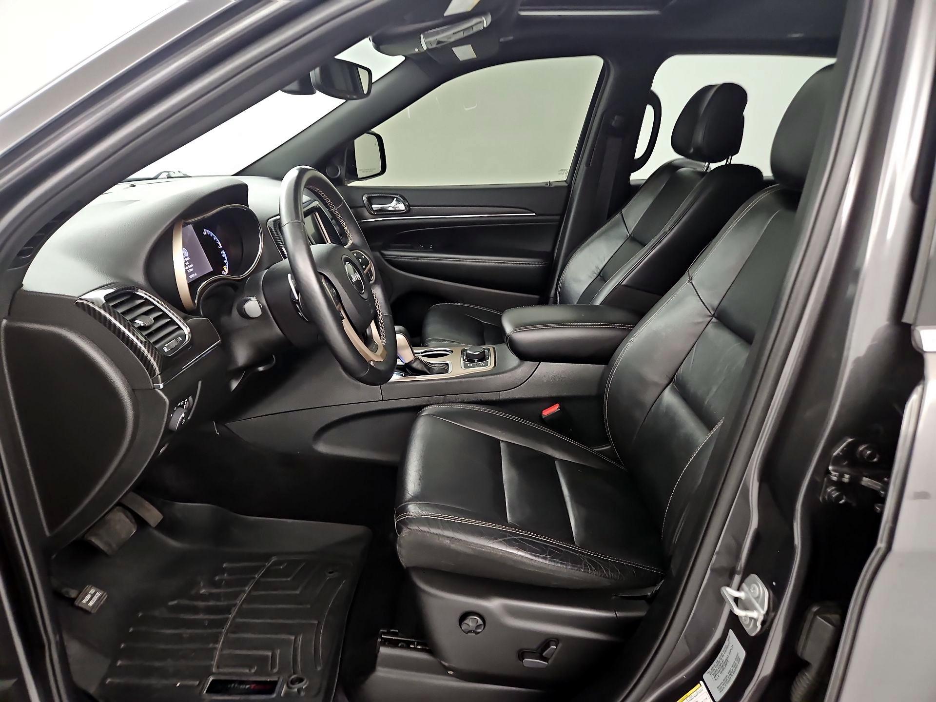 Thumbnail: 2017 Jeep Grand Cherokee - 9