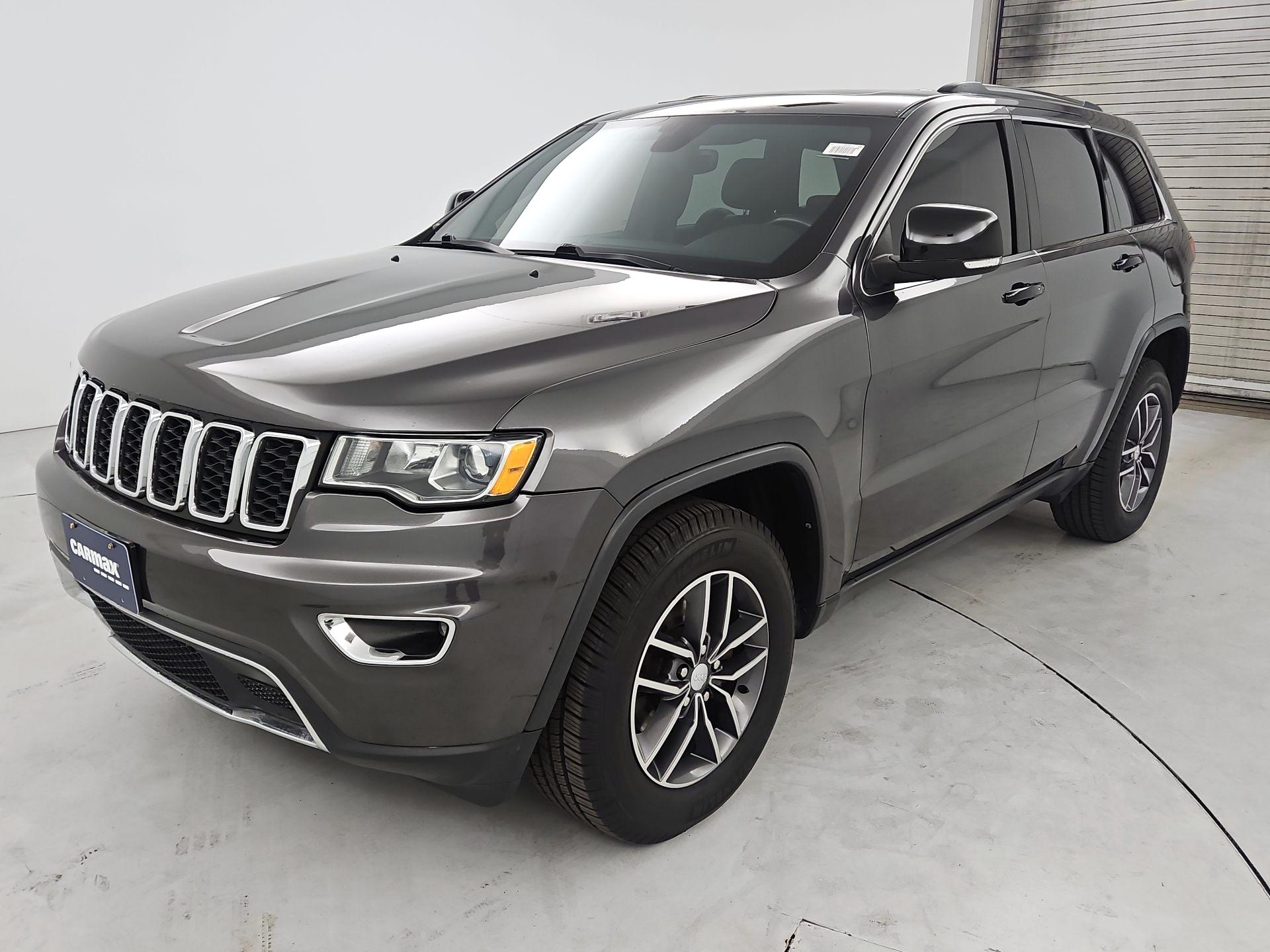 Thumbnail: 2017 Jeep Grand Cherokee - 3