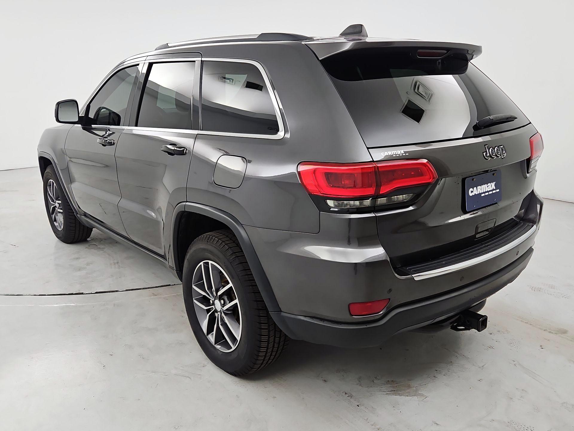 Thumbnail: 2017 Jeep Grand Cherokee - 7
