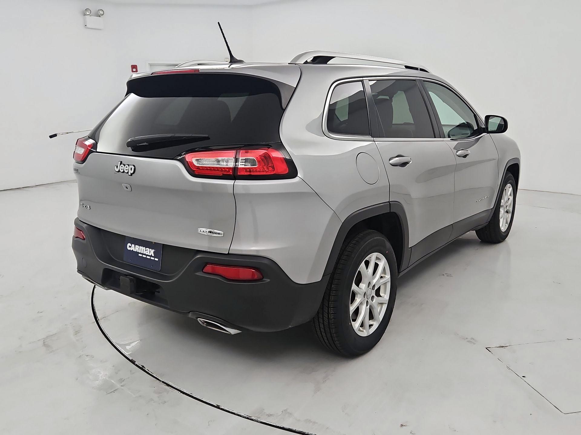 Thumbnail: 2015 Jeep Cherokee - 5