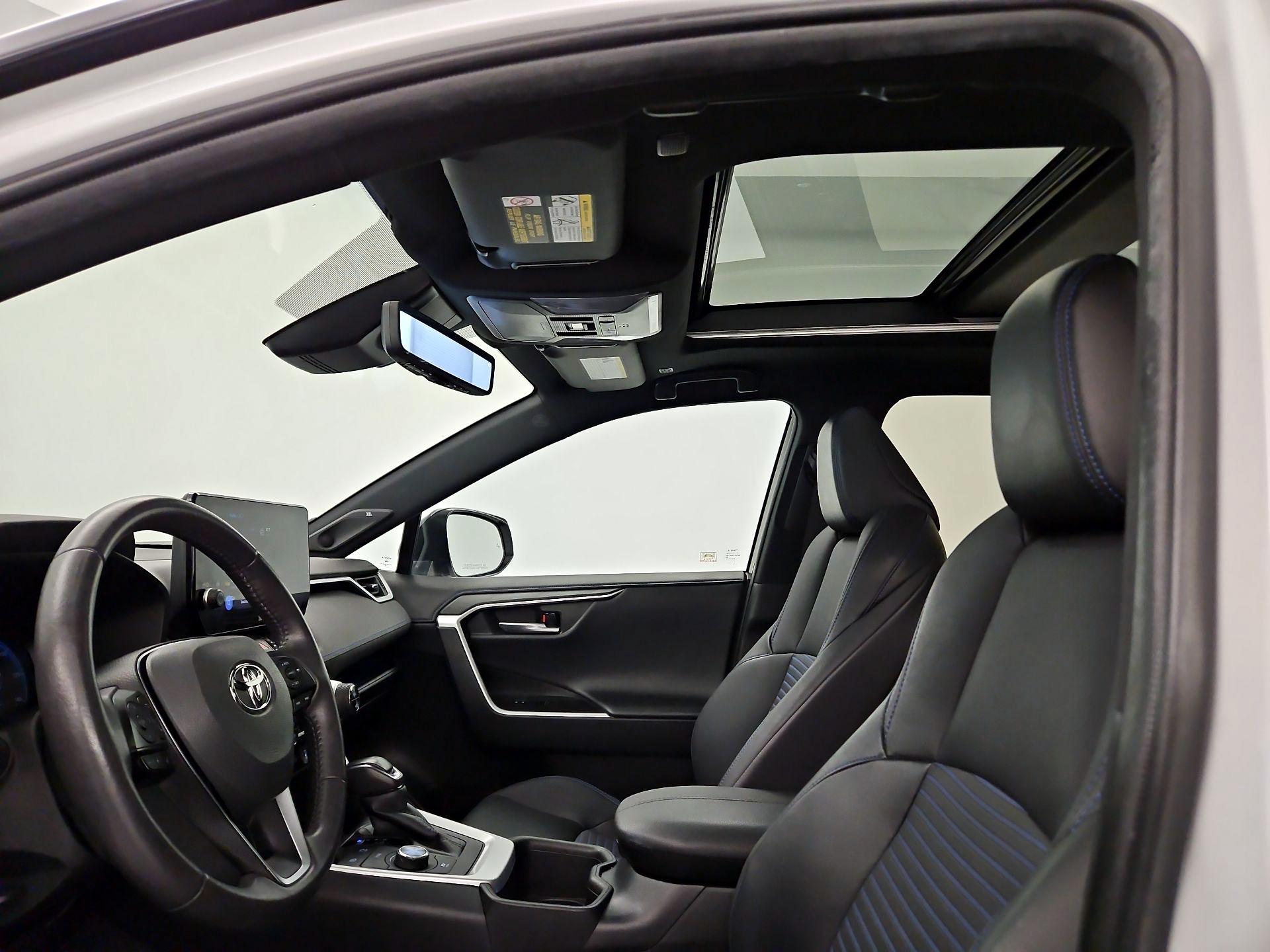 Thumbnail: 2023 Toyota RAV4 - 19
