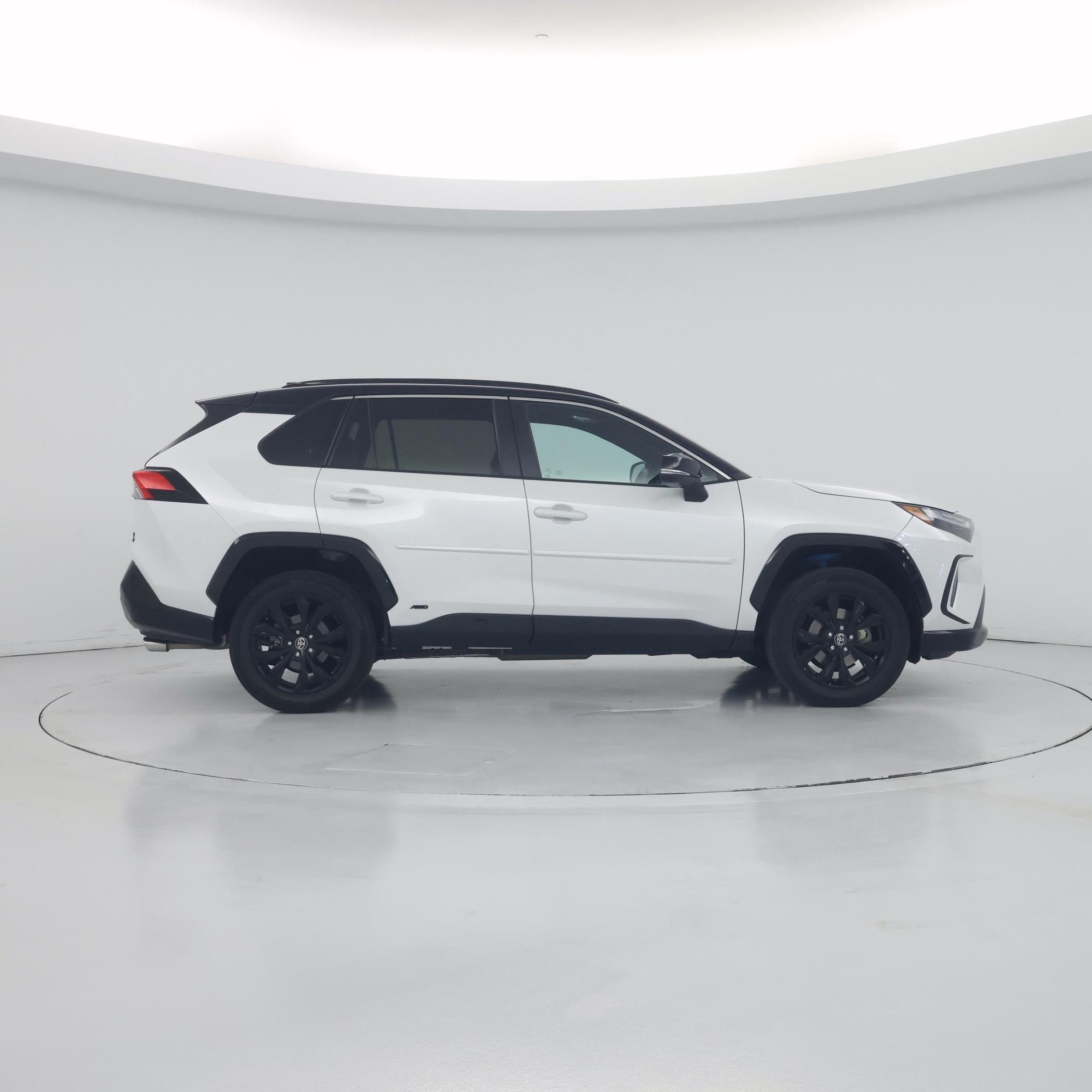 Thumbnail: 2023 Toyota RAV4 - 7
