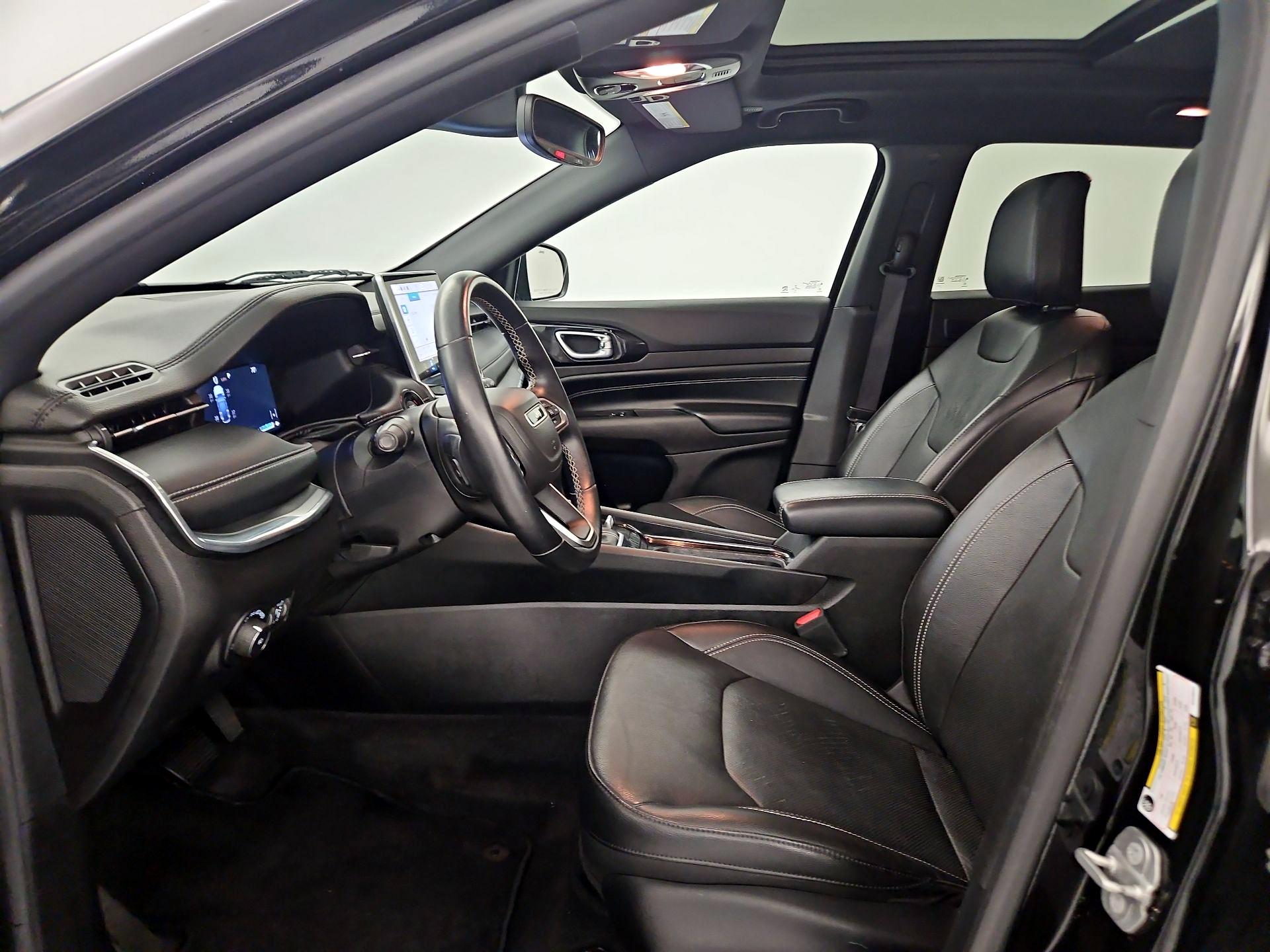 Thumbnail: 2022 Jeep Compass - 9