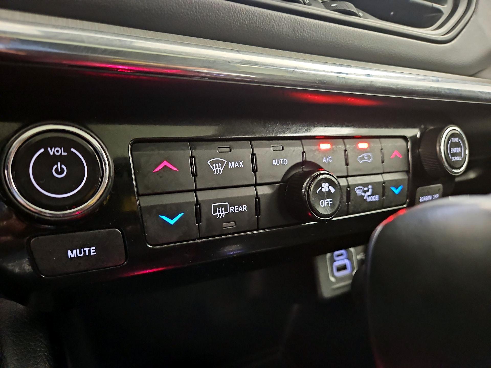 Thumbnail: 2022 Jeep Compass - 14