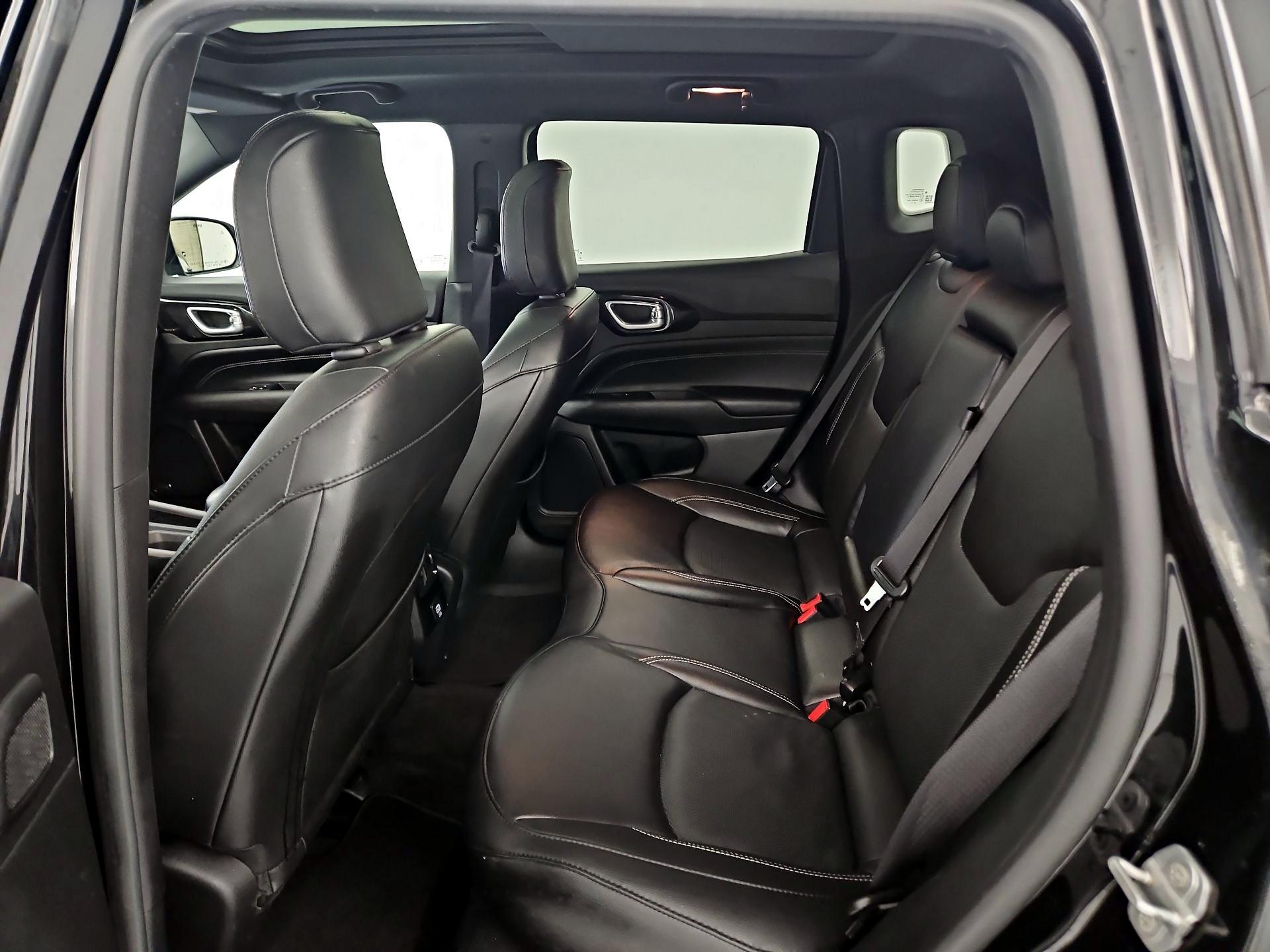 Thumbnail: 2022 Jeep Compass - 18