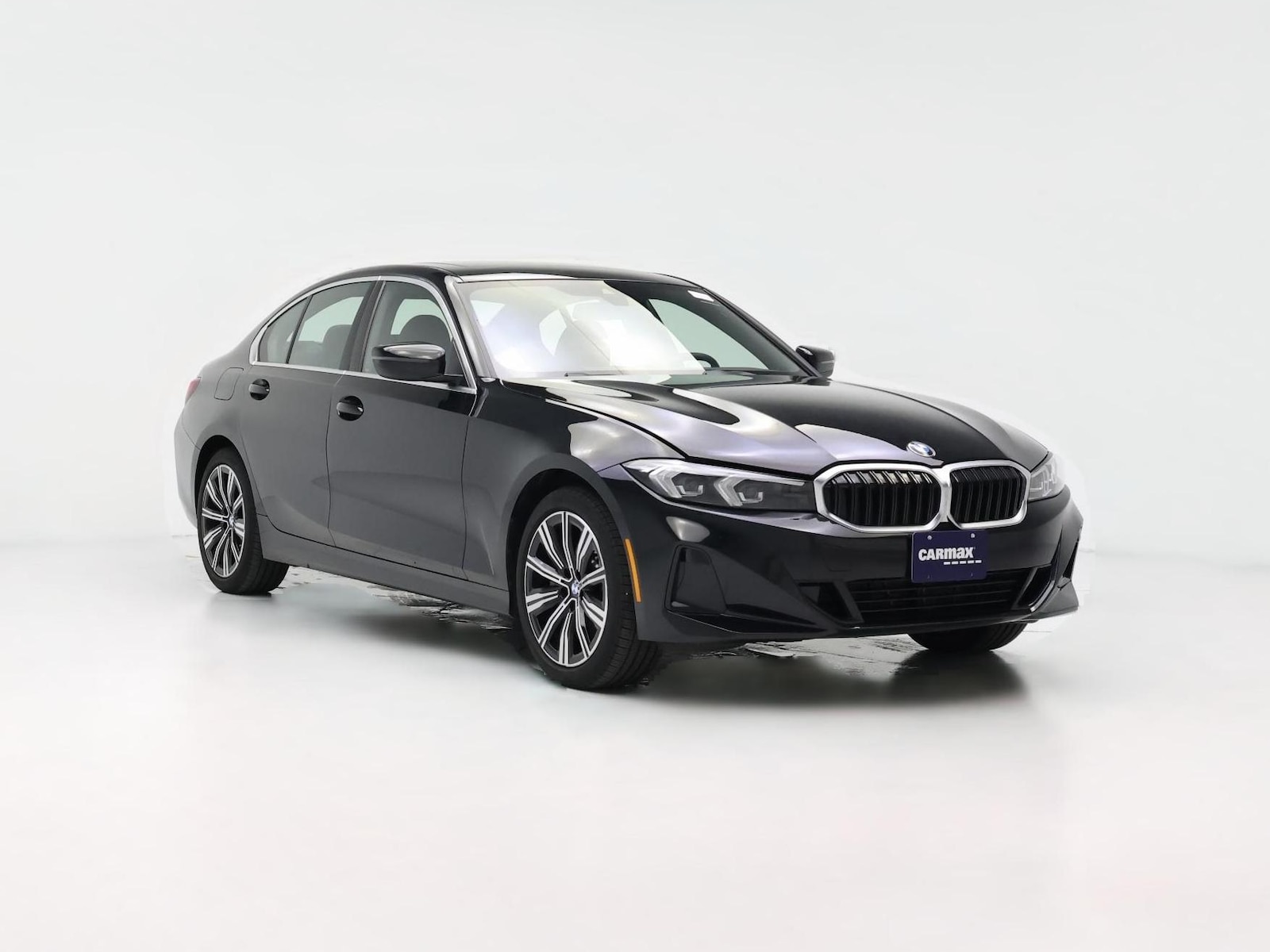 2025 BMW 3 Series 330i - Photo 1