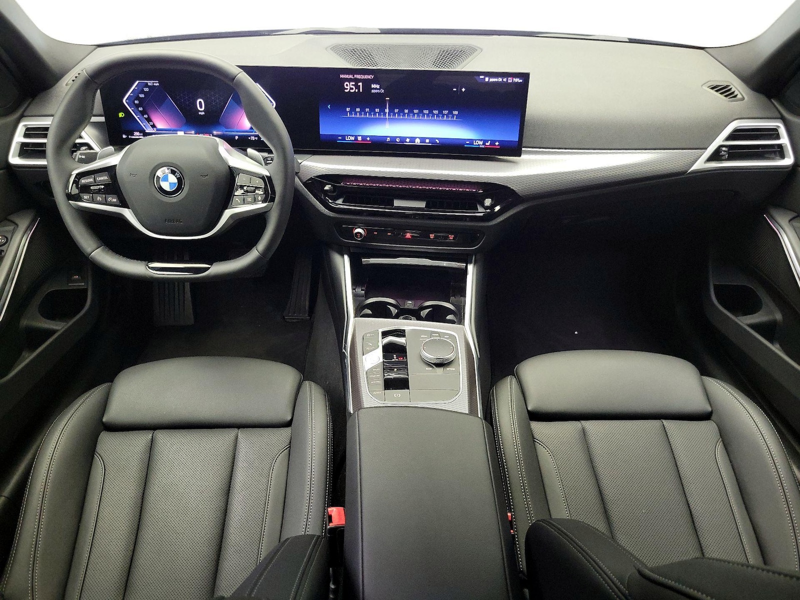 2025 BMW 3 Series 330i - Photo 10