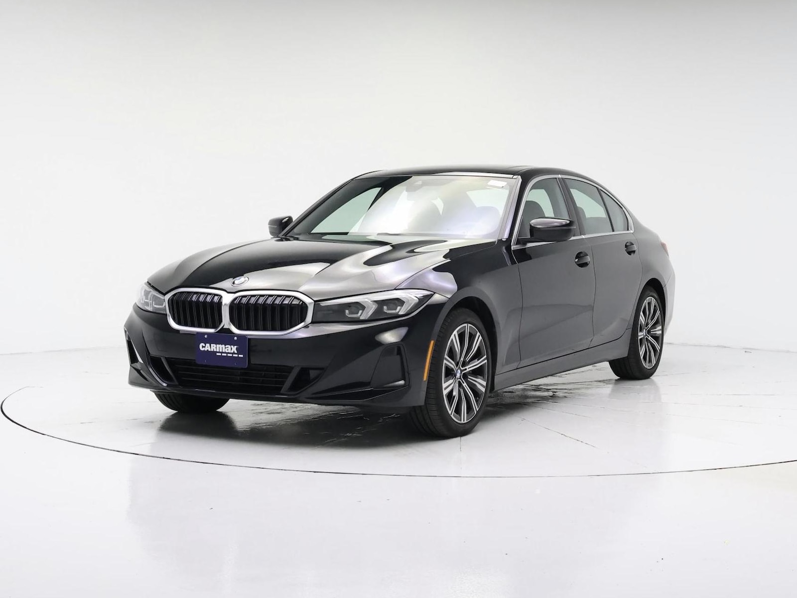 2025 BMW 3 Series 330i - Photo 5