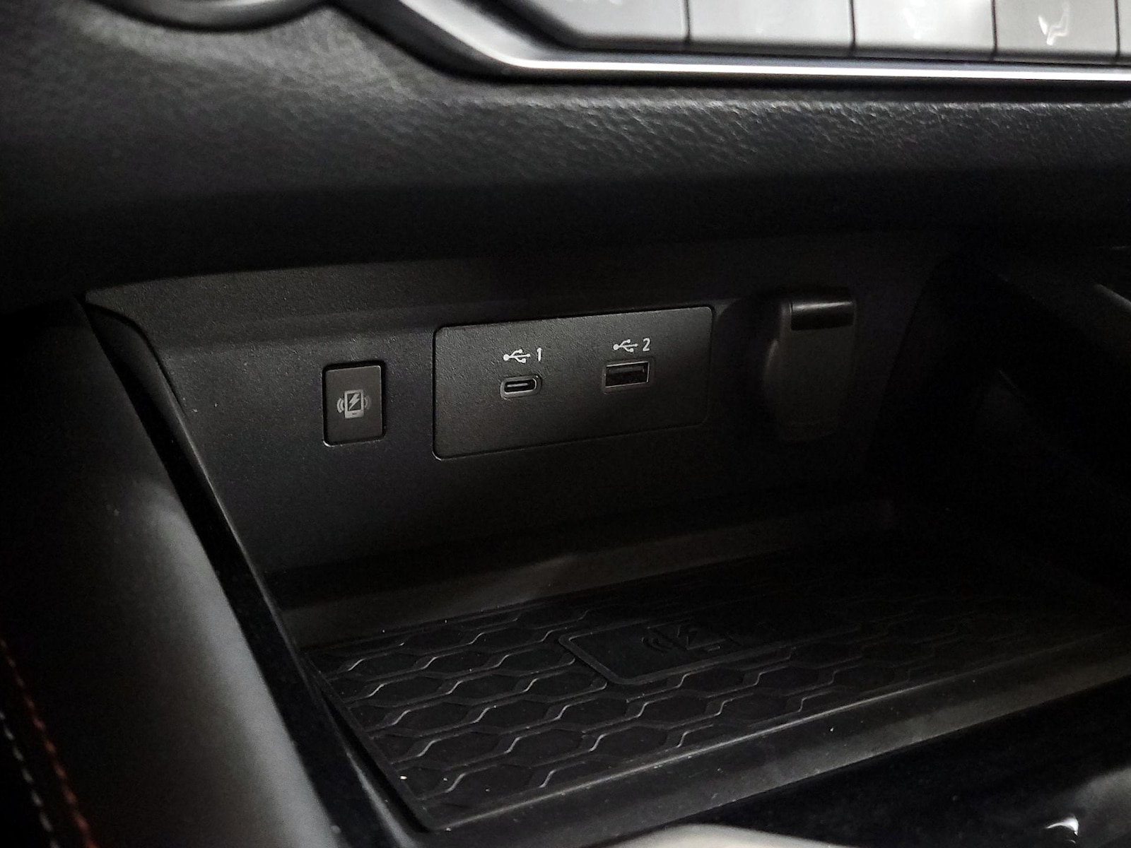 2023 Nissan Altima SR - Photo 18