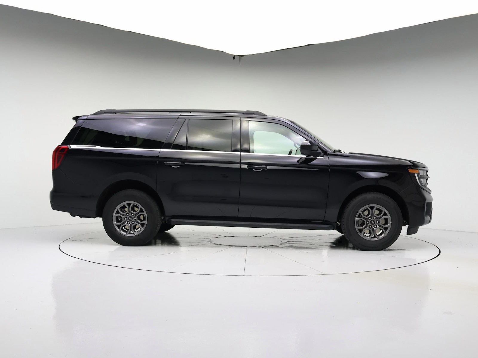 2025 Ford Expedition Active - Photo 8