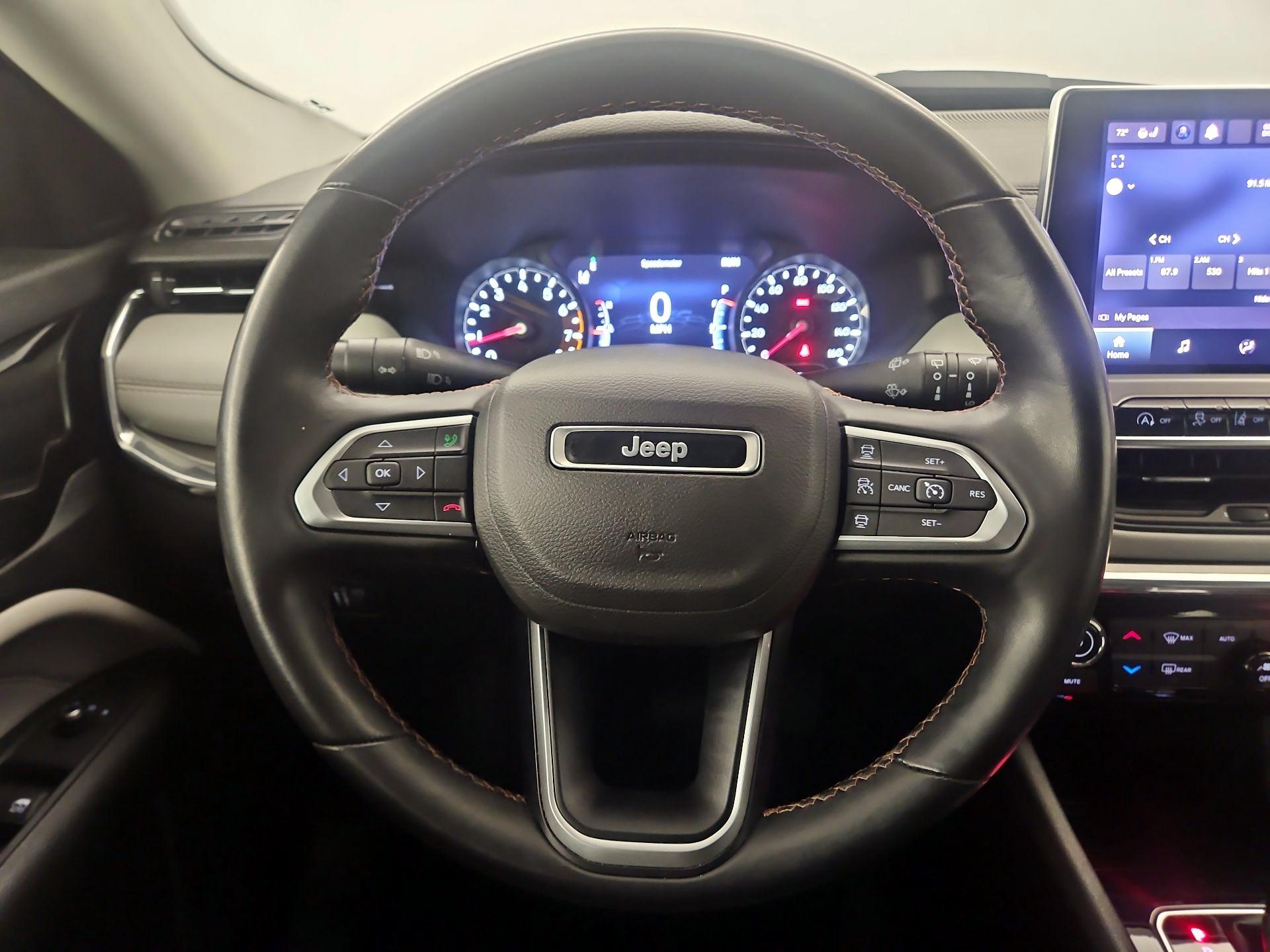Thumbnail: 2022 Jeep Compass - 10