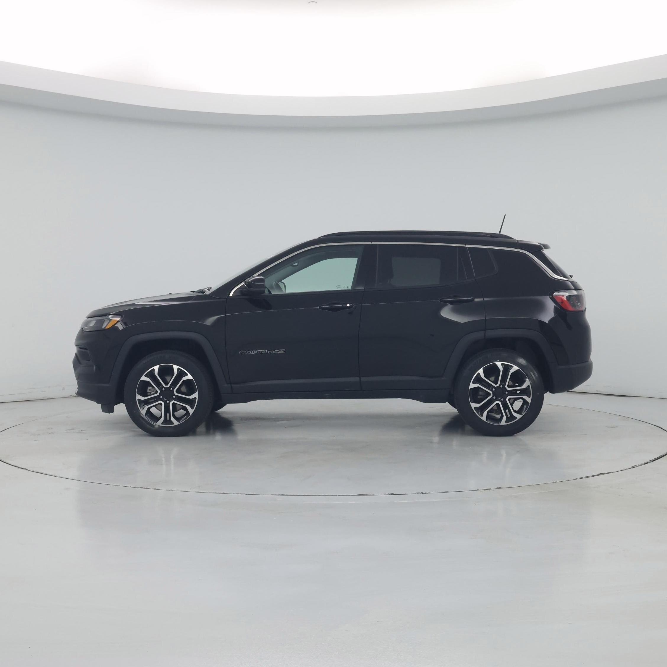 Thumbnail: 2022 Jeep Compass - 3