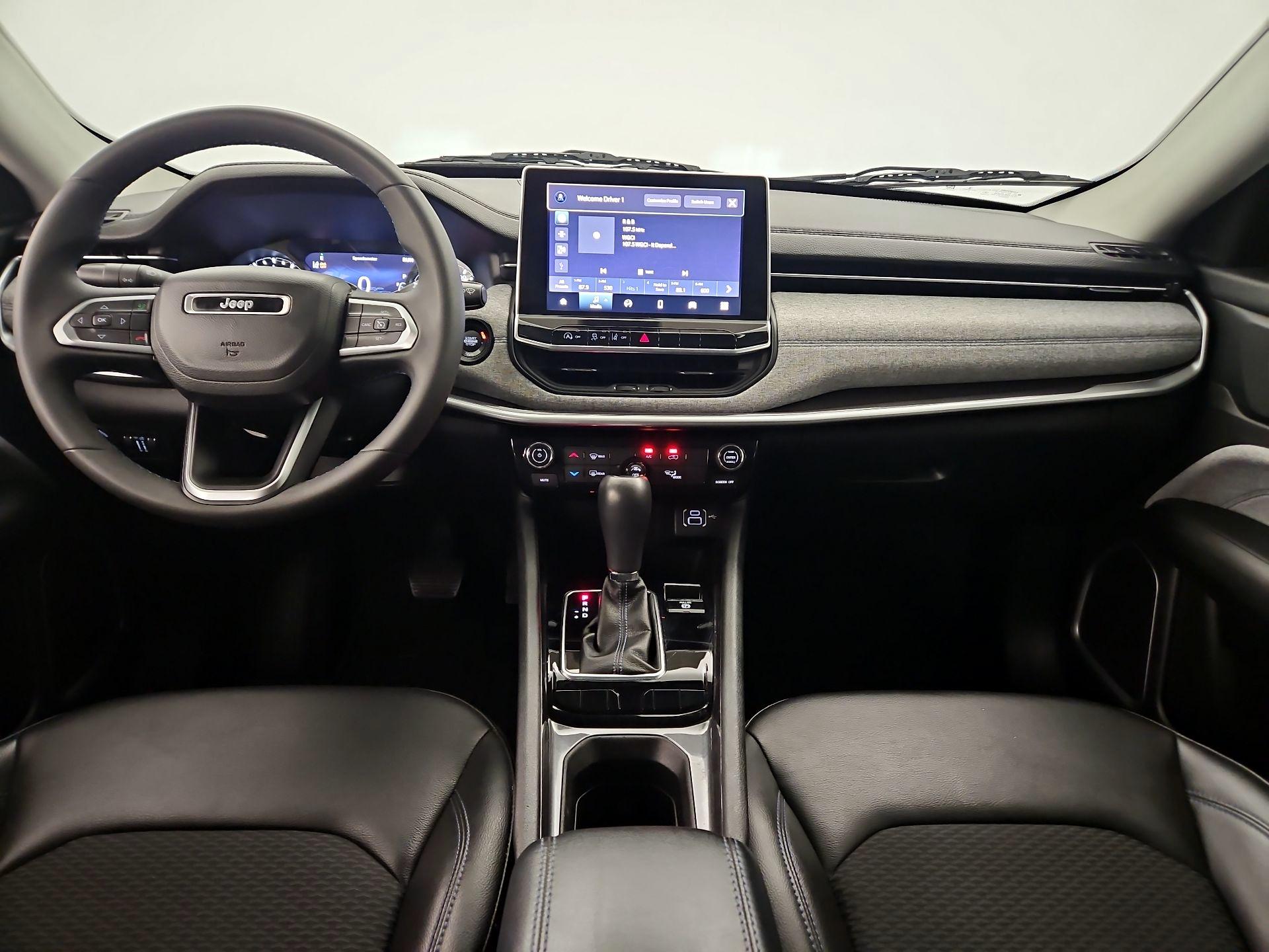 Thumbnail: 2022 Jeep Compass - 9
