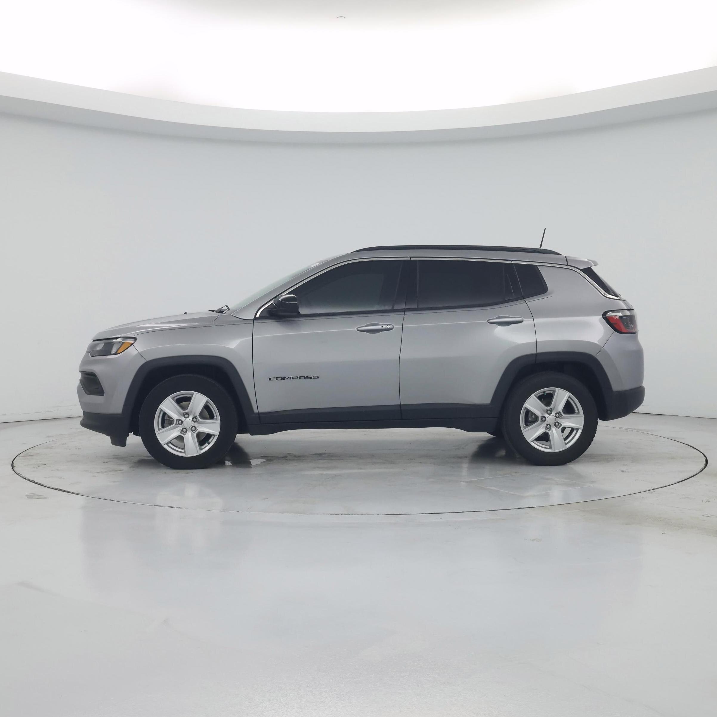 Thumbnail: 2022 Jeep Compass - 3