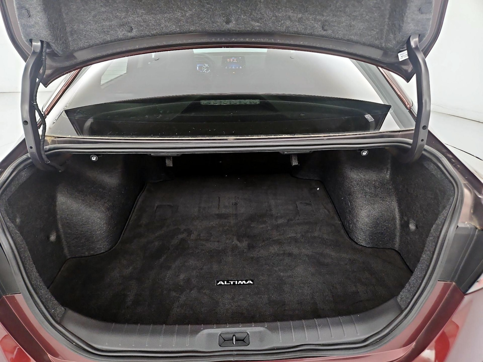 2024 Nissan Altima SV - Photo 21