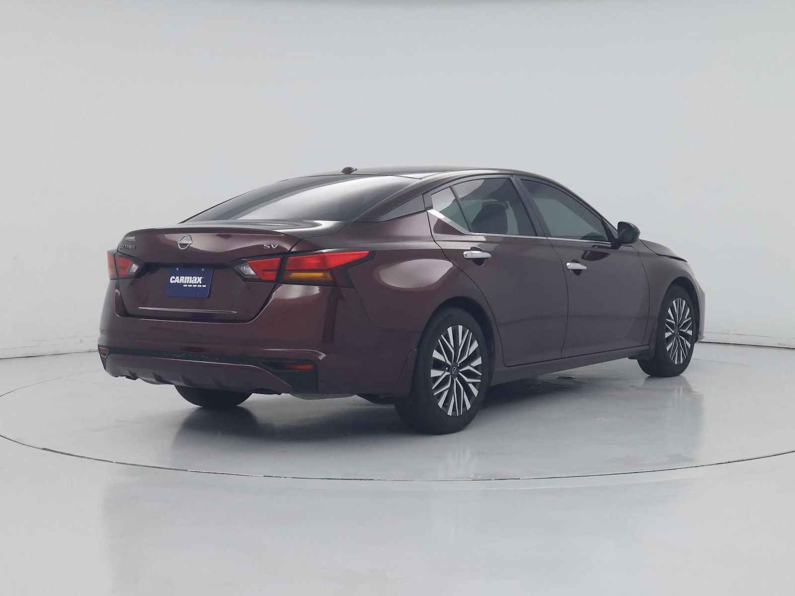 2024 Nissan Altima SV - Photo 9