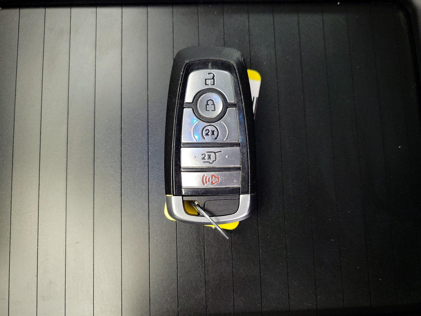 2025 Ford Expedition Active - Photo 26