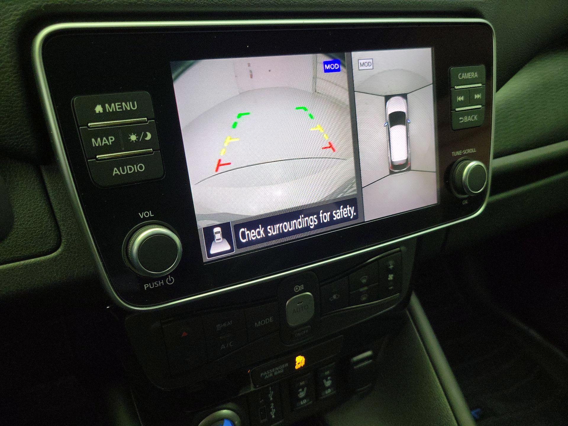 Thumbnail: 2023 Nissan Leaf - 15