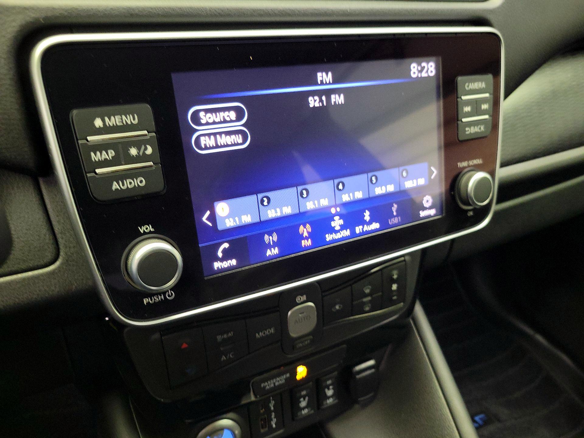 Thumbnail: 2023 Nissan Leaf - 16