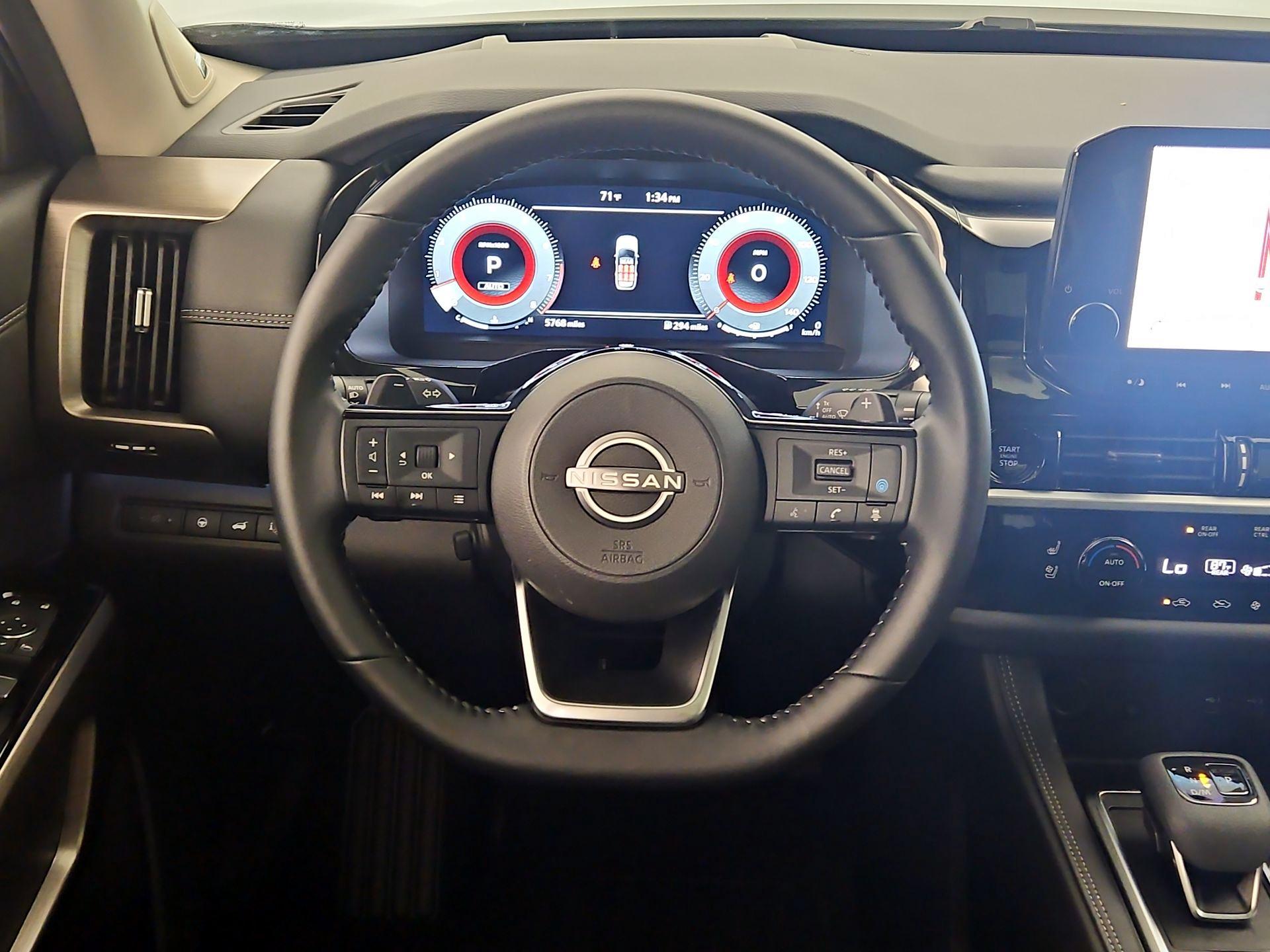 Thumbnail: 2025 Nissan Pathfinder - 10