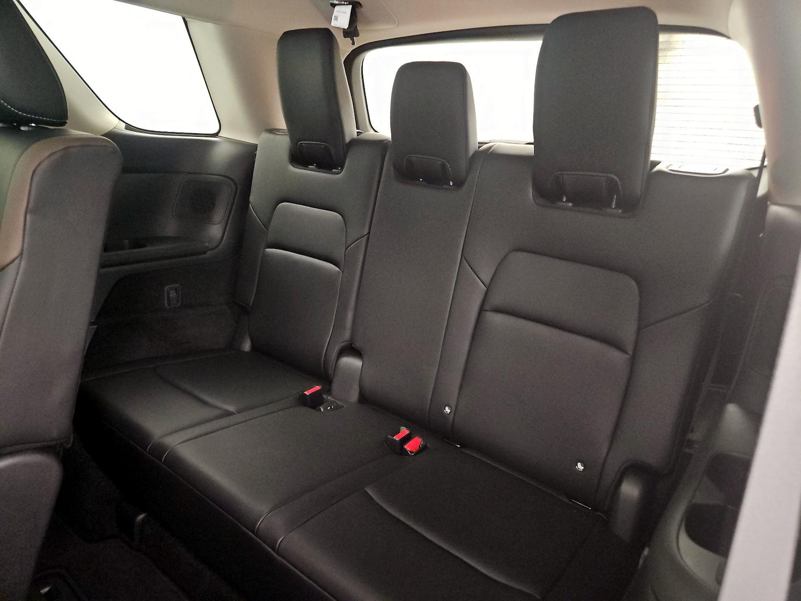 2025 Nissan Pathfinder Platinum - Photo 23