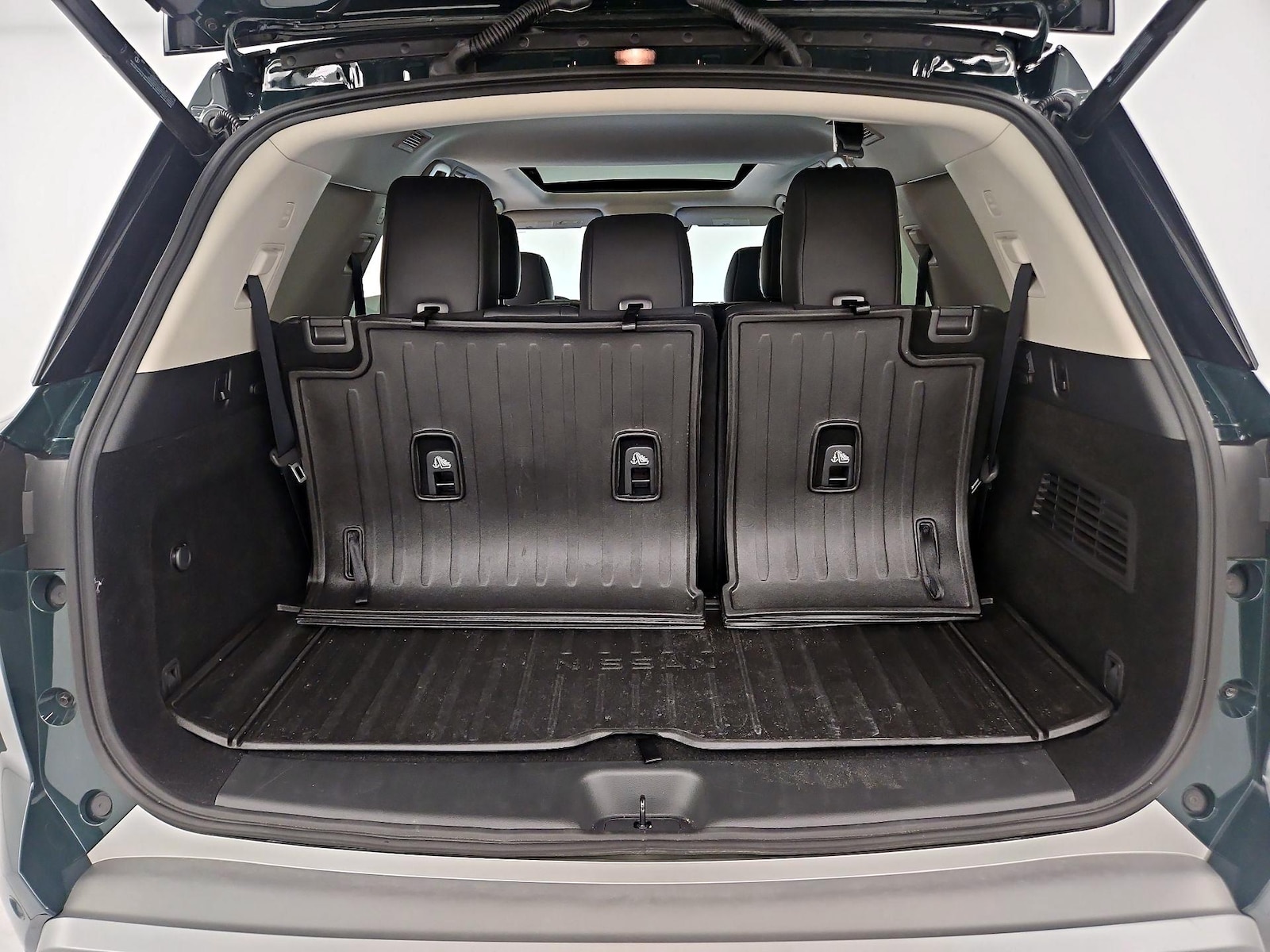 2025 Nissan Pathfinder Platinum - Photo 24