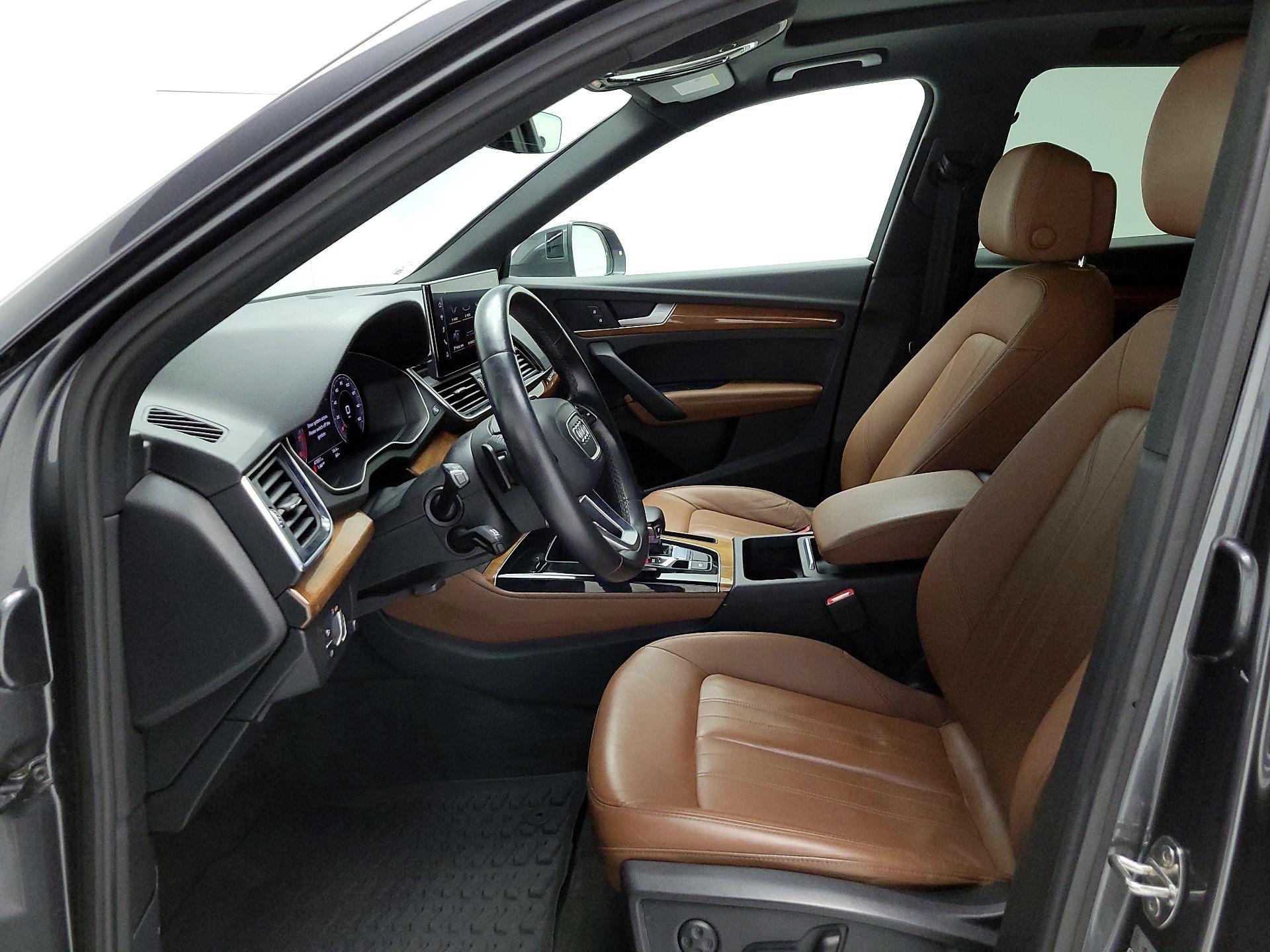 Thumbnail: 2022 Audi Q5 - 11