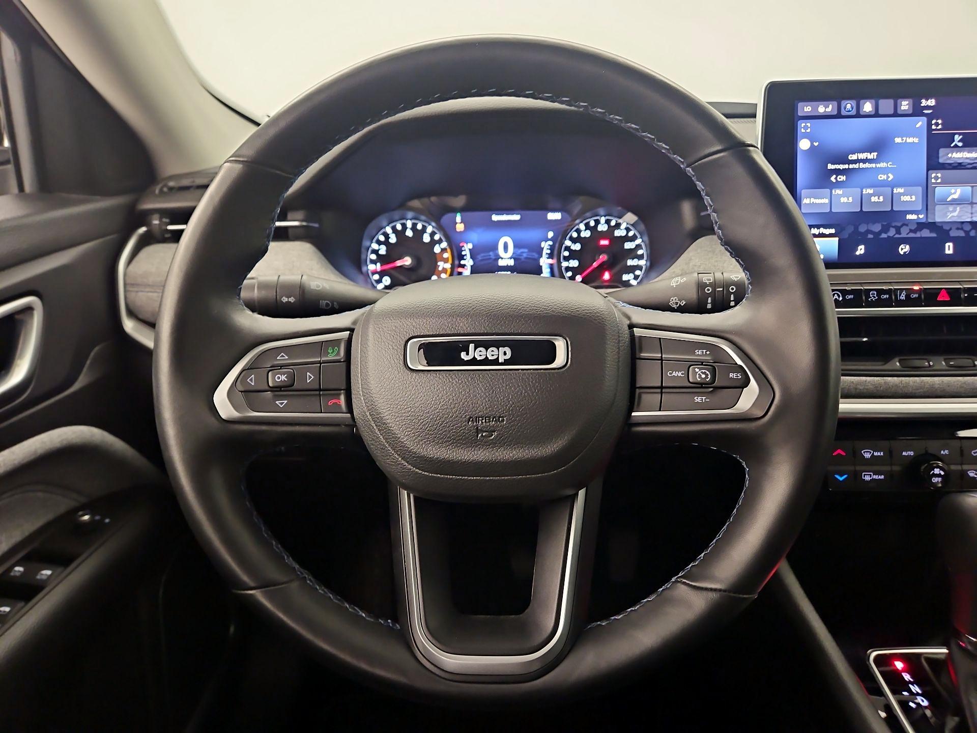 Thumbnail: 2022 Jeep Compass - 10