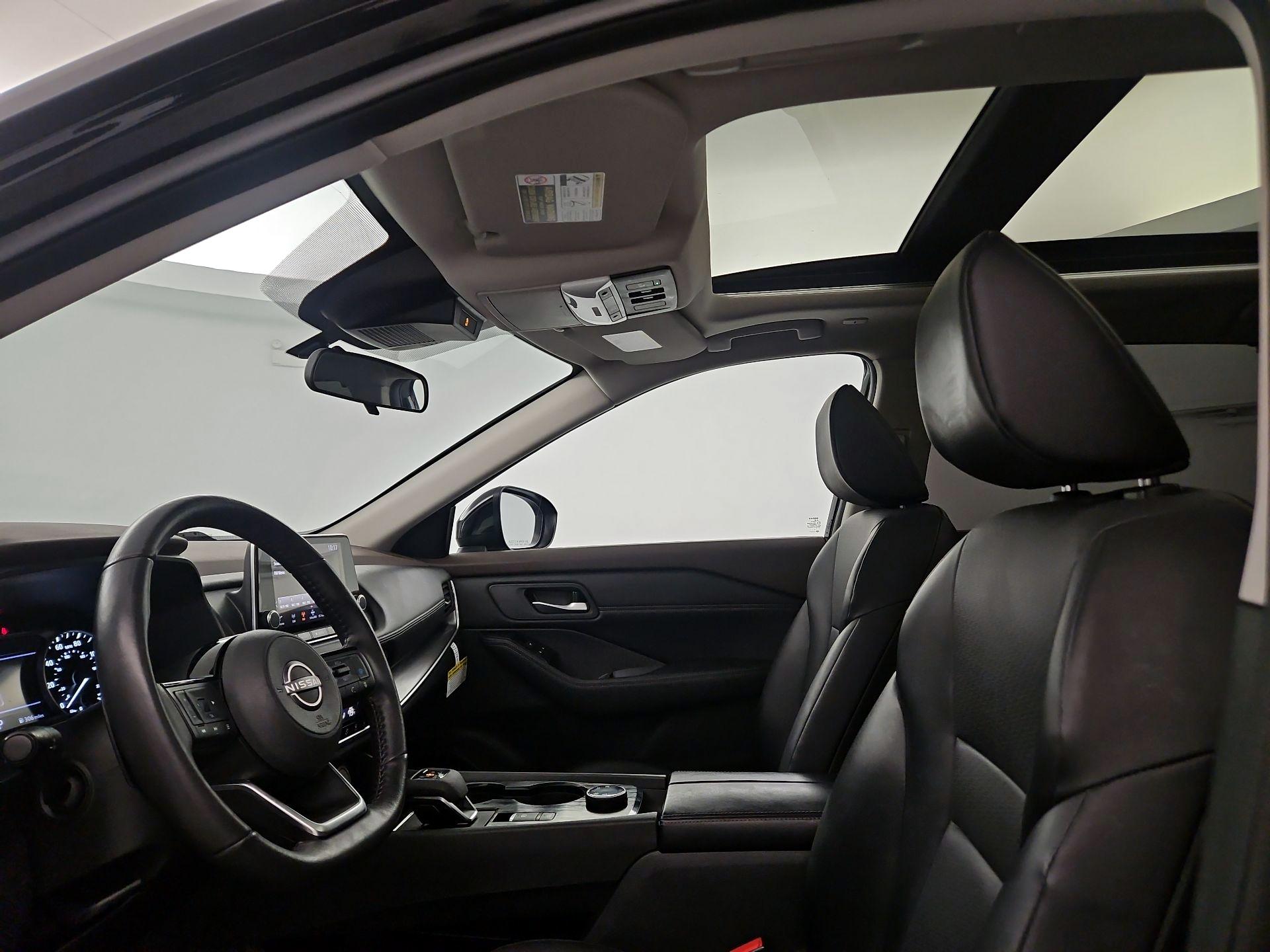 Thumbnail: 2023 Nissan Rogue - 17