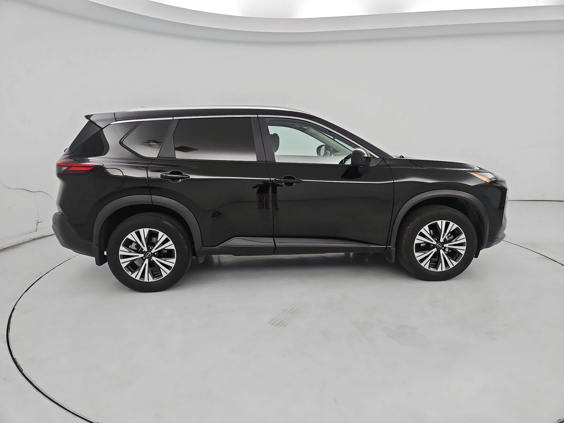Thumbnail: 2023 Nissan Rogue - 4