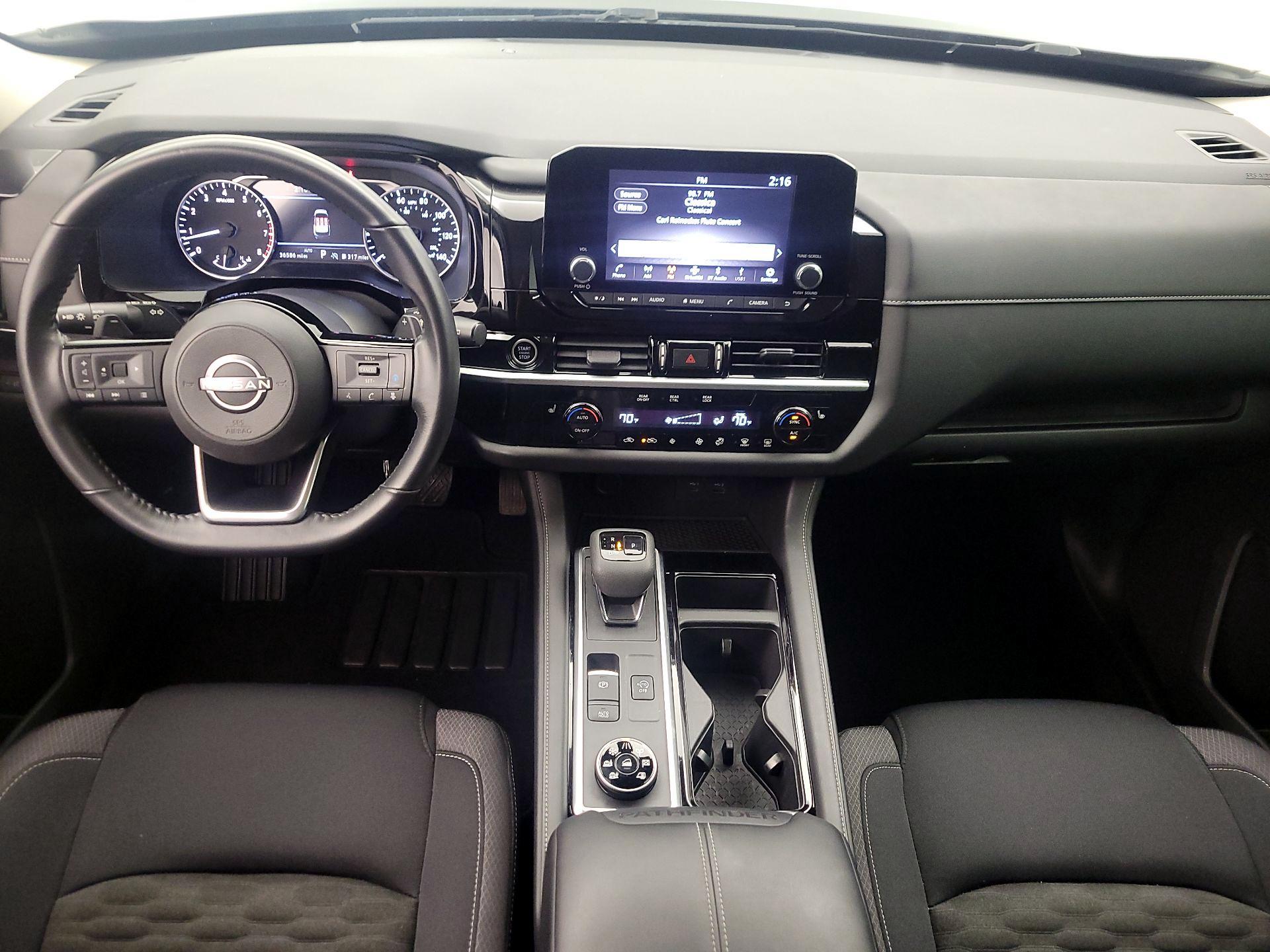 Thumbnail: 2022 Nissan Pathfinder - 9