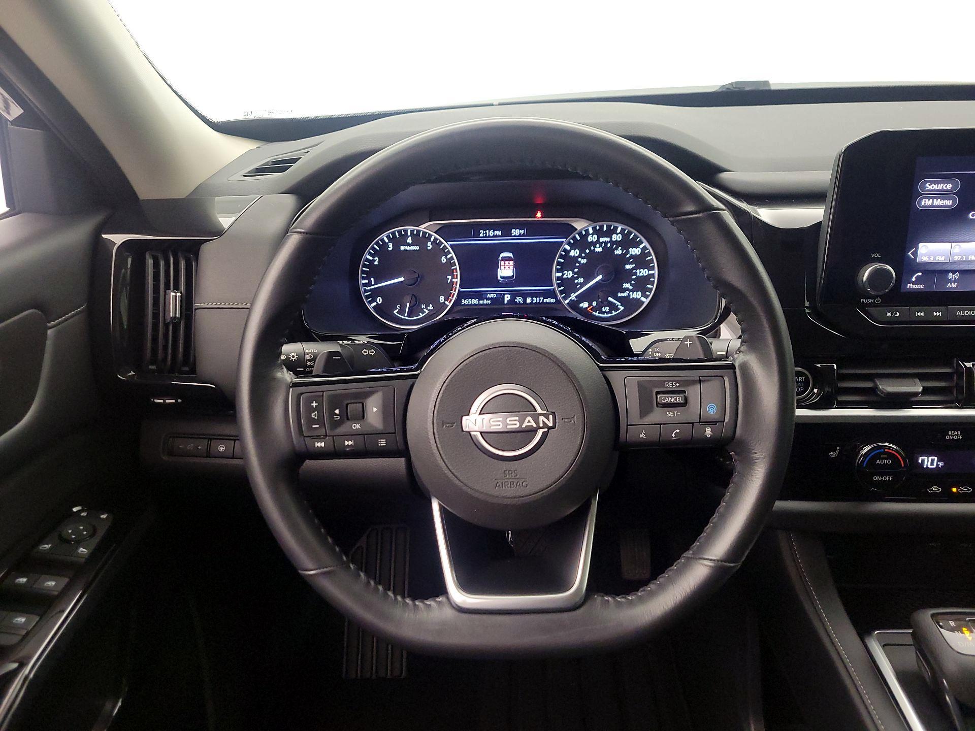 Thumbnail: 2022 Nissan Pathfinder - 10