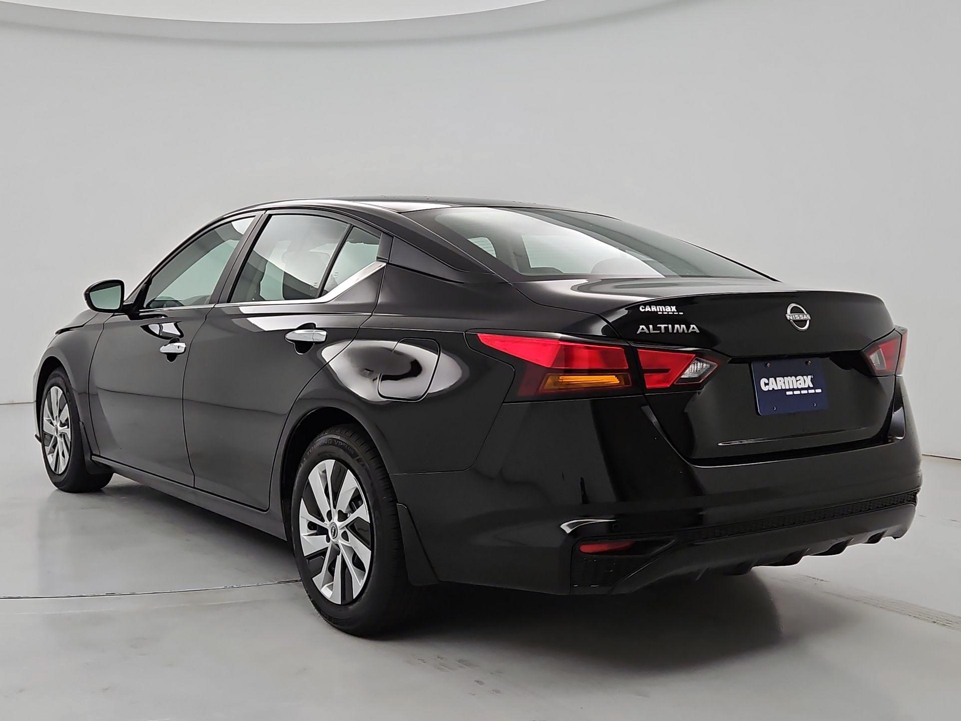 Thumbnail: 2023 Nissan Altima - 7