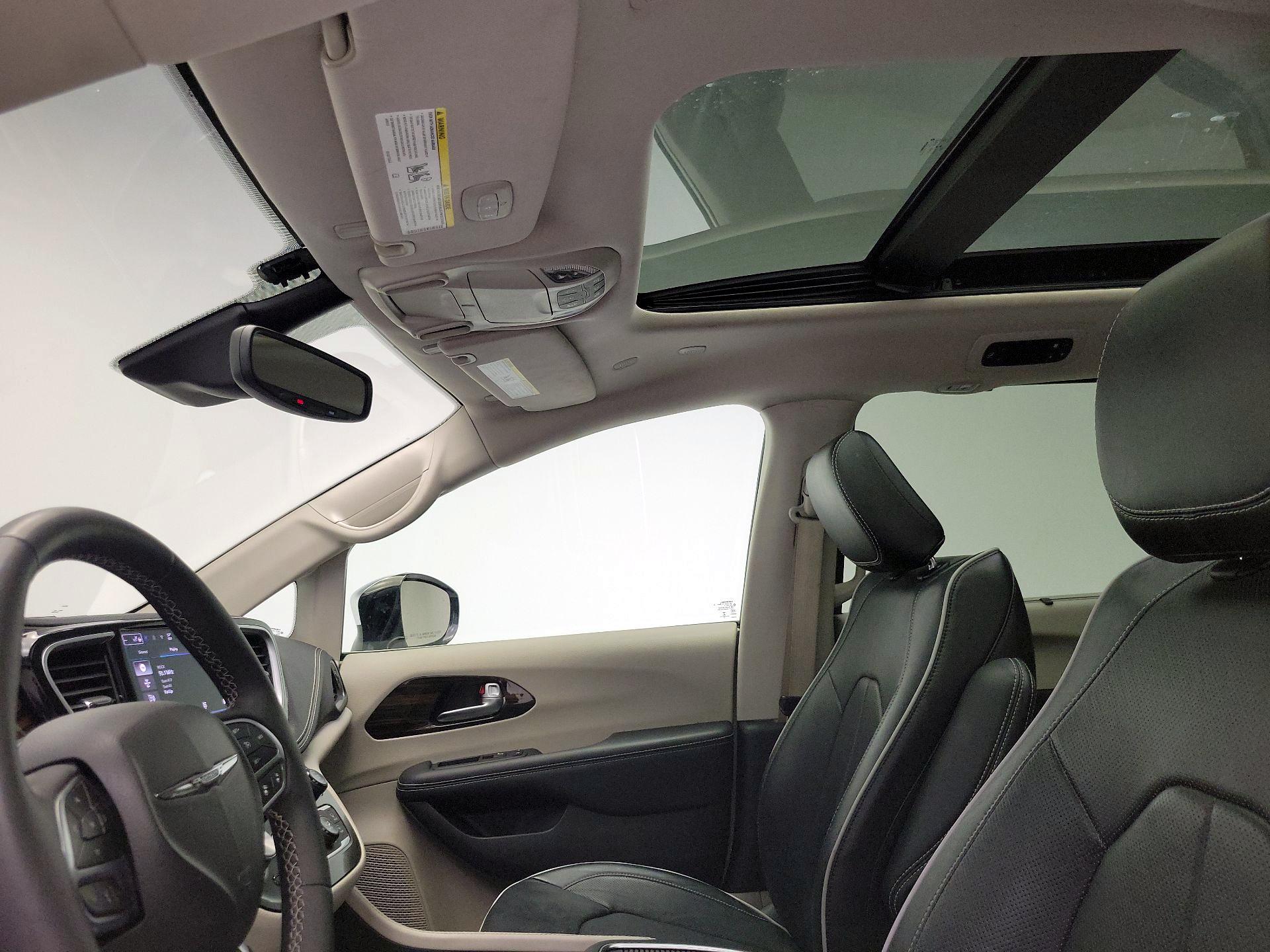 Thumbnail: 2023 Chrysler Pacifica - 20